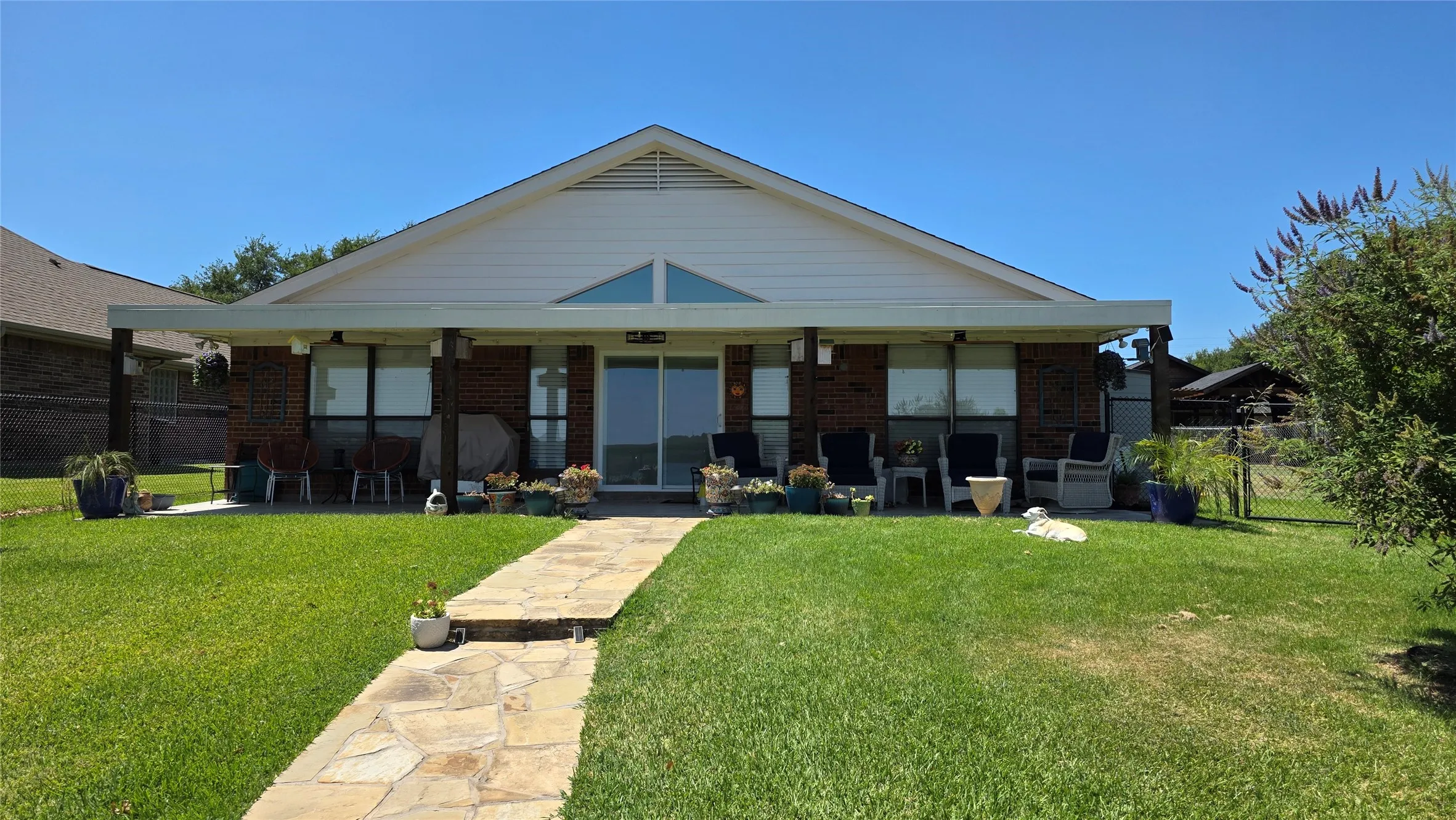 Large back covered patio