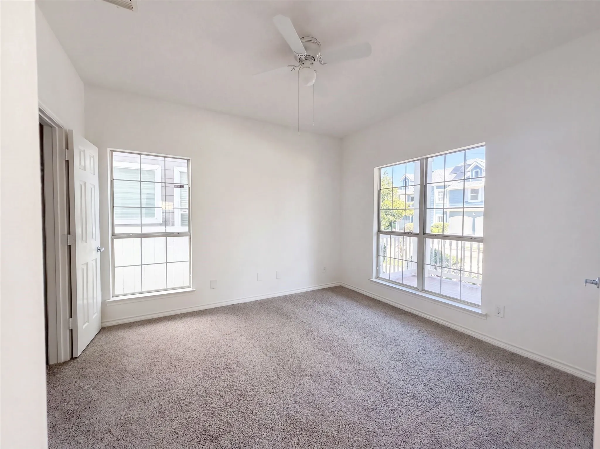 Single Family Residence For Sale in Denton County , 1232 Spanish Moss Drive, Savannah, Texas 76227, 4 Bedroom, 3 Bathroom, 2 Garage spaces, 2,545 Sqft, built in 2006, mls#21359458, Real Estate Agent in Savannah, Homes For Sale in Denton county, Homes For Sale in Savannah, Realtor in Savannah Texas, Real Estate Brokerage Independent Realty Texas, Luminita Cordes Realtor