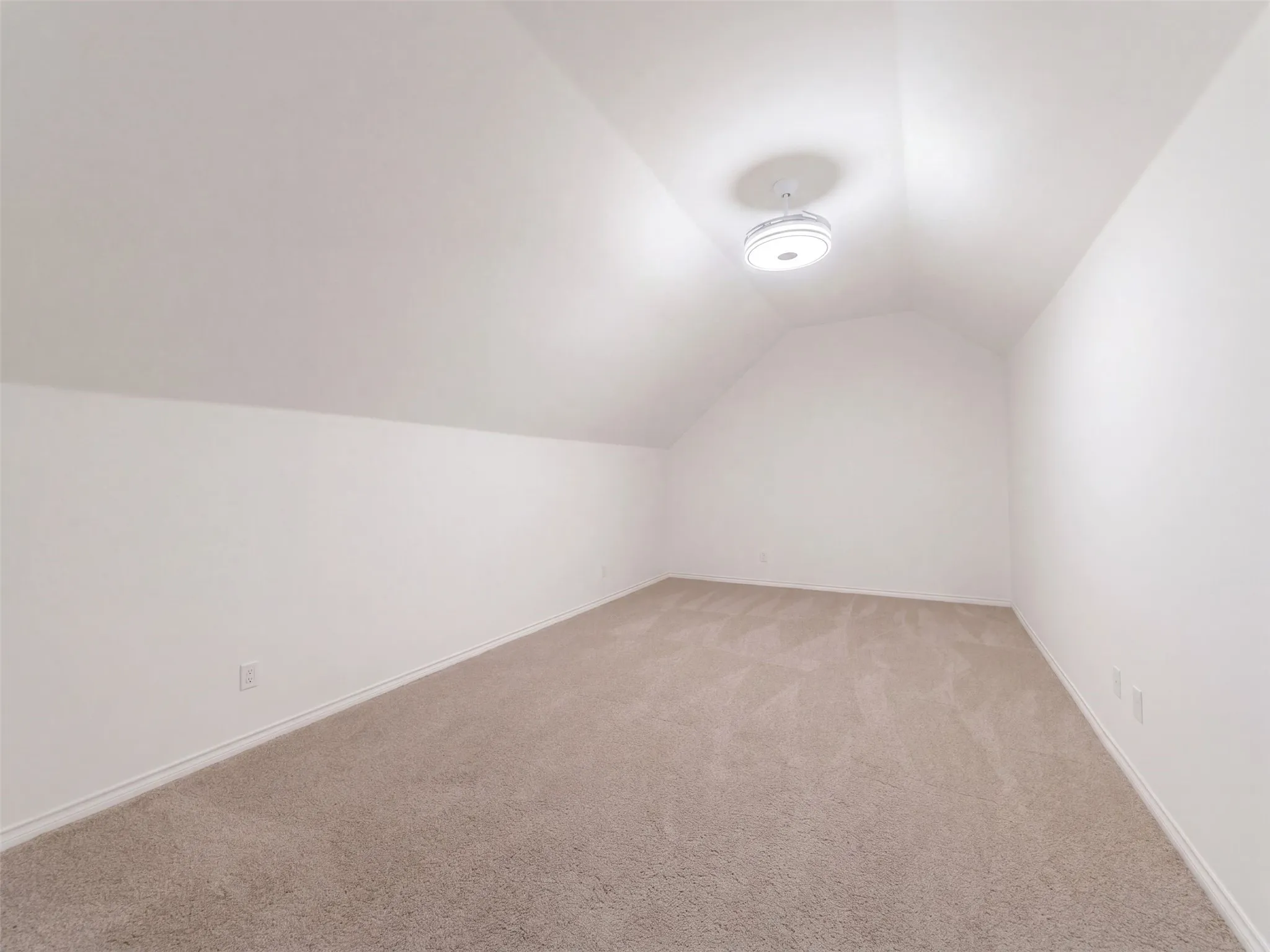 Single Family Residence For Sale in Denton County , 1232 Spanish Moss Drive, Savannah, Texas 76227, 4 Bedroom, 3 Bathroom, 2 Garage spaces, 2,545 Sqft, built in 2006, mls#21359458, Real Estate Agent in Savannah, Homes For Sale in Denton county, Homes For Sale in Savannah, Realtor in Savannah Texas, Real Estate Brokerage Independent Realty Texas, Luminita Cordes Realtor
