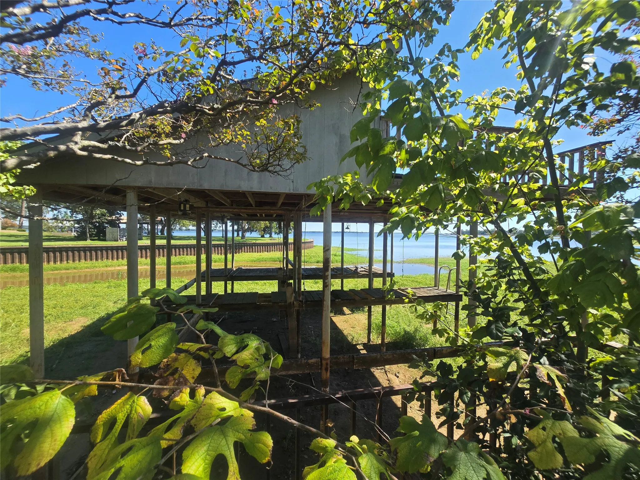 Boat Ramp.  Dock is missing boards.  Do not open the gate