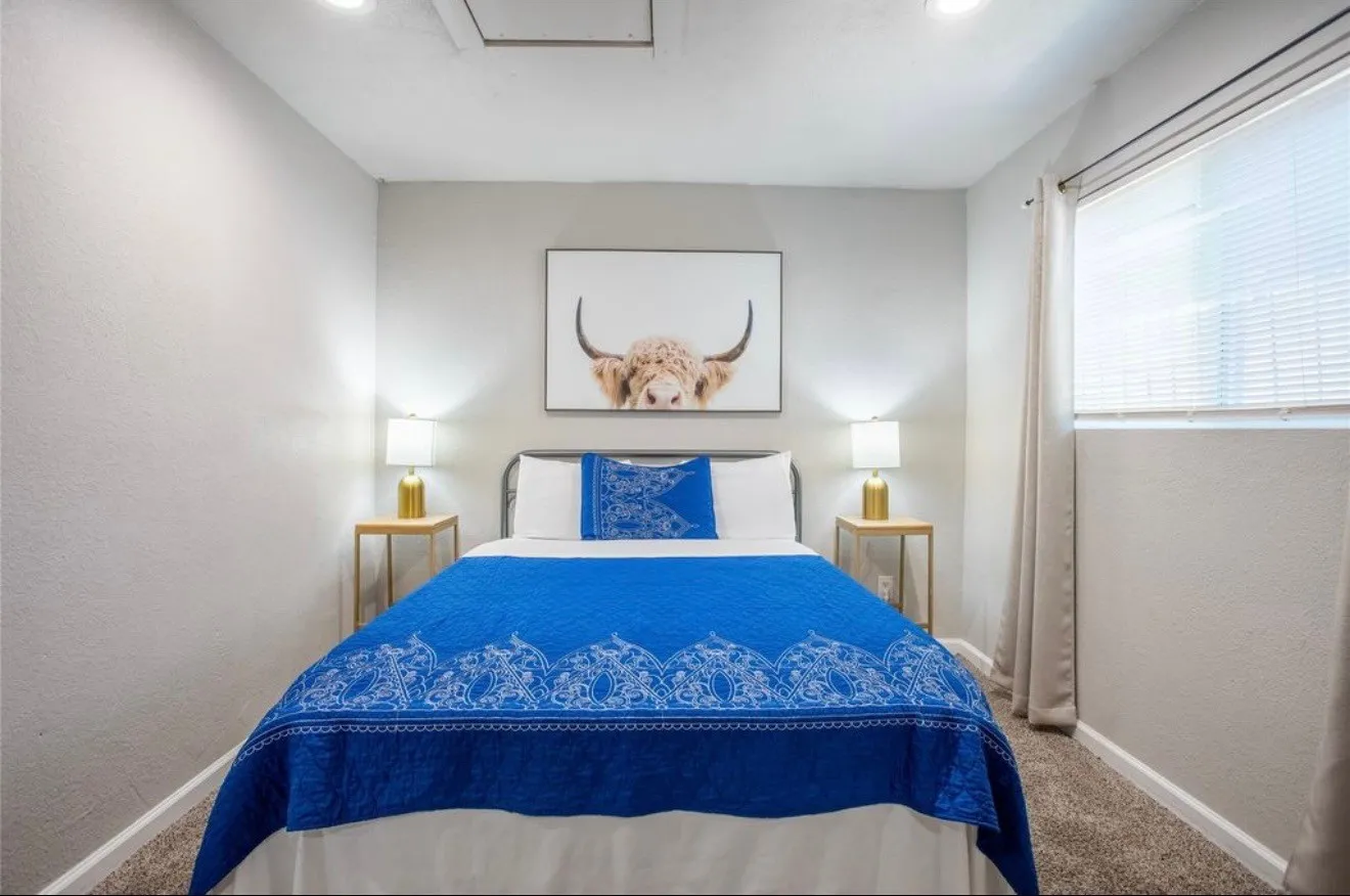 Single Family Residence For Sale in Dallas County , 641 Furlong Drive, Dallas, Texas 75211, 4 Bedroom, 2 Bathroom, Garage spaces, 1,440 Sqft, built in 1971, mls#21357235, Real Estate Agent in Dallas, Homes For Sale in Dallas county, Homes For Sale in Dallas, Realtor in Dallas Texas, Real Estate Brokerage Independent Realty Texas, Luminita Cordes Realtor