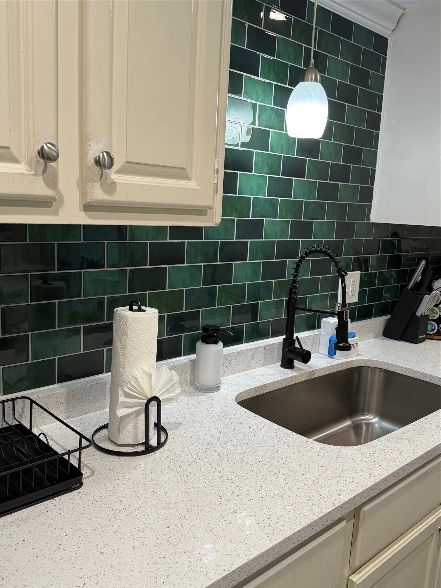 Single Family Residence For Sale in Dallas County , 641 Furlong Drive, Dallas, Texas 75211, 4 Bedroom, 2 Bathroom, Garage spaces, 1,440 Sqft, built in 1971, mls#21357235, Real Estate Agent in Dallas, Homes For Sale in Dallas county, Homes For Sale in Dallas, Realtor in Dallas Texas, Real Estate Brokerage Independent Realty Texas, Luminita Cordes Realtor