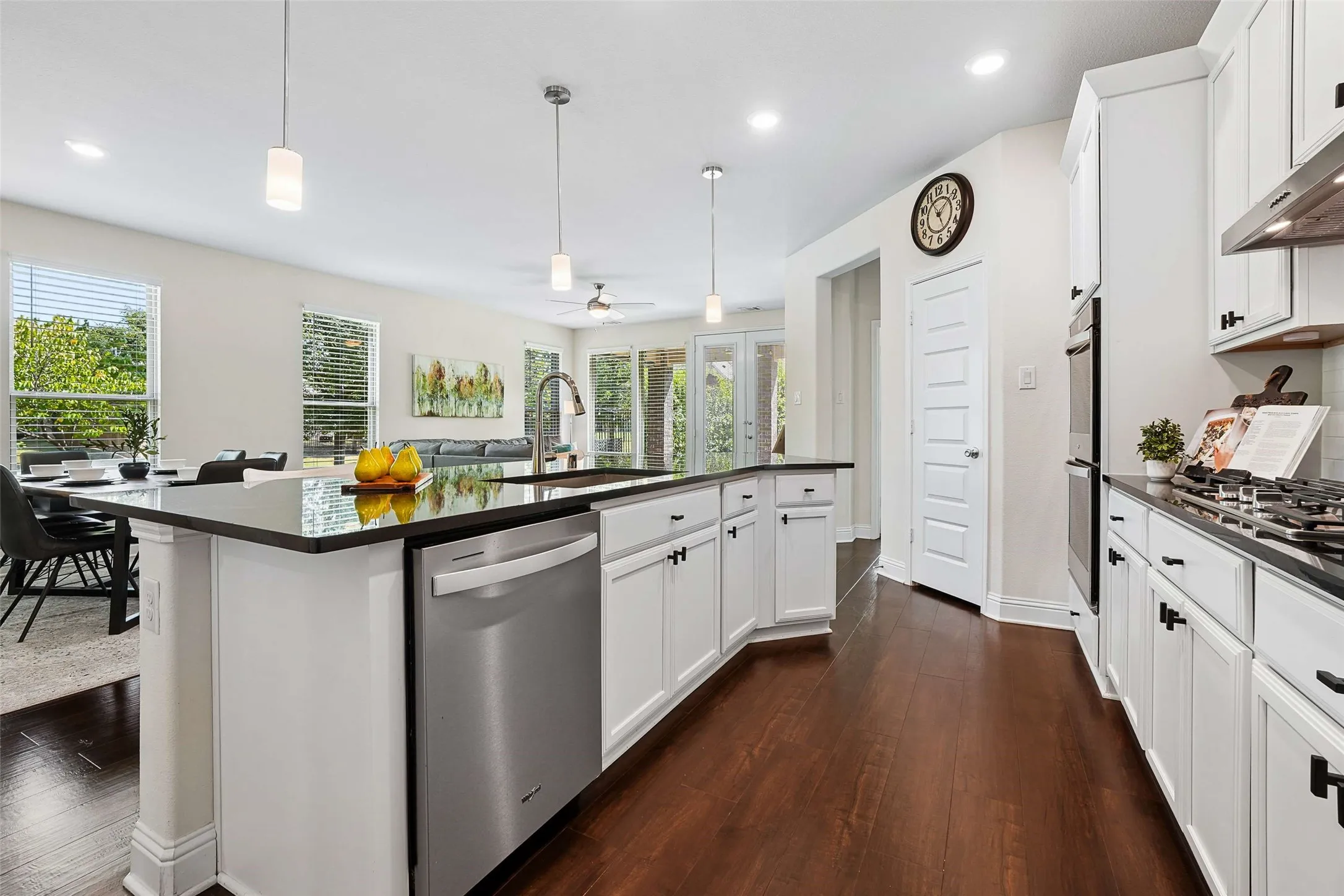 Single Family Residence For Sale in Collin County , 8028 Hickory Branch Drive, Frisco, Texas 75034, 4 Bedroom, 3 Bathroom, 2 Garage spaces, 1,944 Sqft, built in 2019, mls#21359213, Real Estate Agent in Frisco, Homes For Sale in Collin county, Homes For Sale in Frisco, Realtor in Frisco Texas, Real Estate Brokerage Independent Realty Texas, Luminita Cordes Realtor