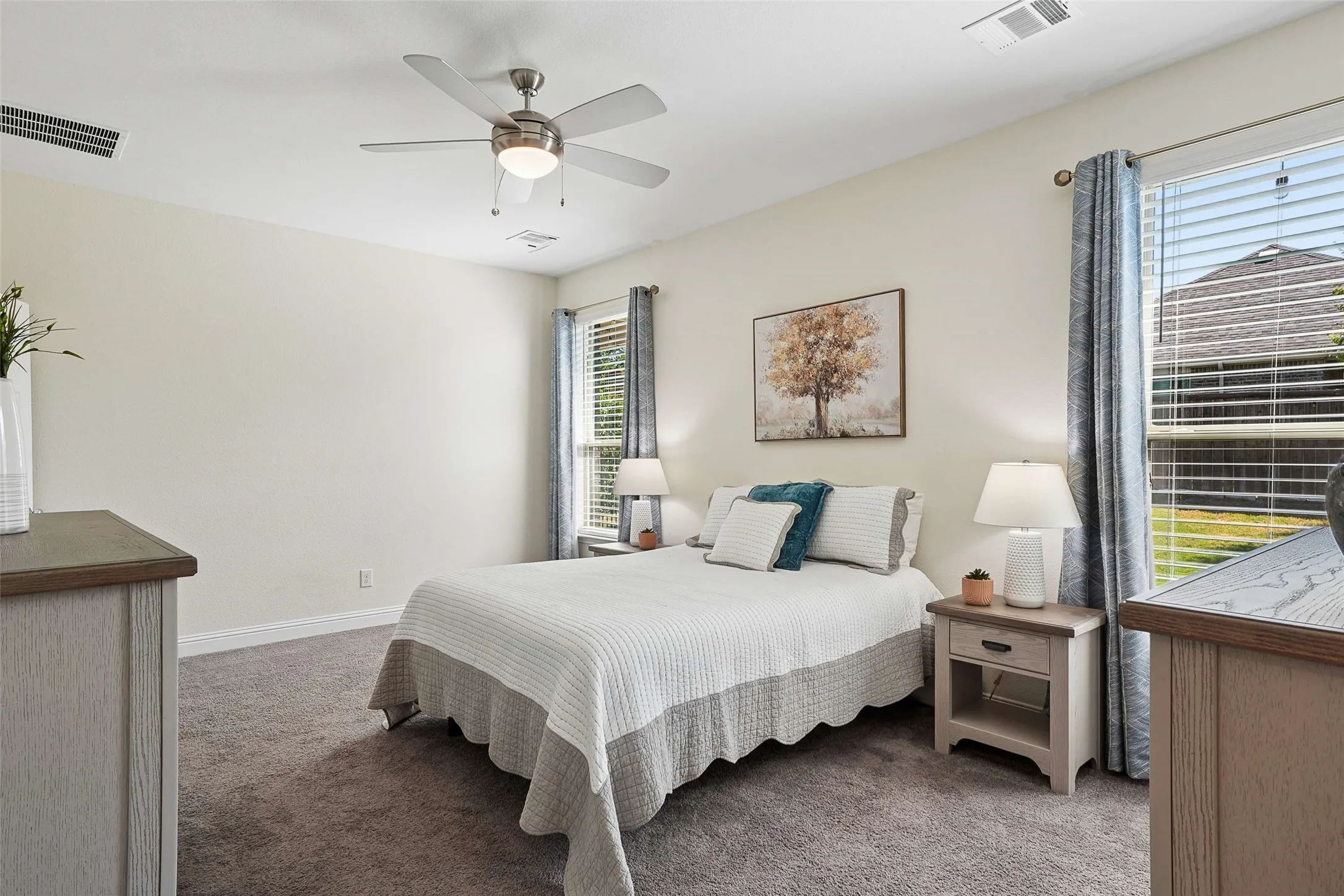 Single Family Residence For Sale in Collin County , 8028 Hickory Branch Drive, Frisco, Texas 75034, 4 Bedroom, 3 Bathroom, 2 Garage spaces, 1,944 Sqft, built in 2019, mls#21359213, Real Estate Agent in Frisco, Homes For Sale in Collin county, Homes For Sale in Frisco, Realtor in Frisco Texas, Real Estate Brokerage Independent Realty Texas, Luminita Cordes Realtor