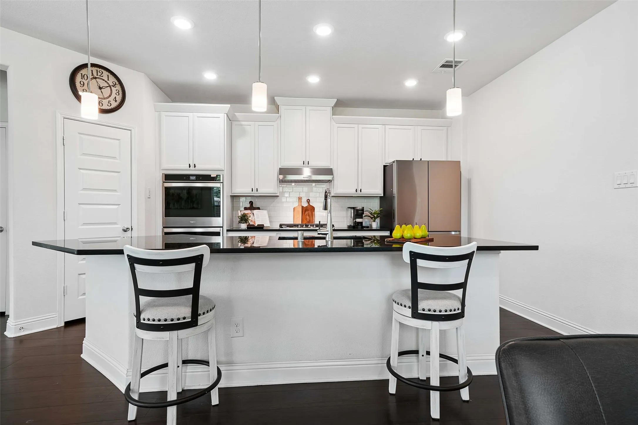 Single Family Residence For Sale in Collin County , 8028 Hickory Branch Drive, Frisco, Texas 75034, 4 Bedroom, 3 Bathroom, 2 Garage spaces, 1,944 Sqft, built in 2019, mls#21359213, Real Estate Agent in Frisco, Homes For Sale in Collin county, Homes For Sale in Frisco, Realtor in Frisco Texas, Real Estate Brokerage Independent Realty Texas, Luminita Cordes Realtor