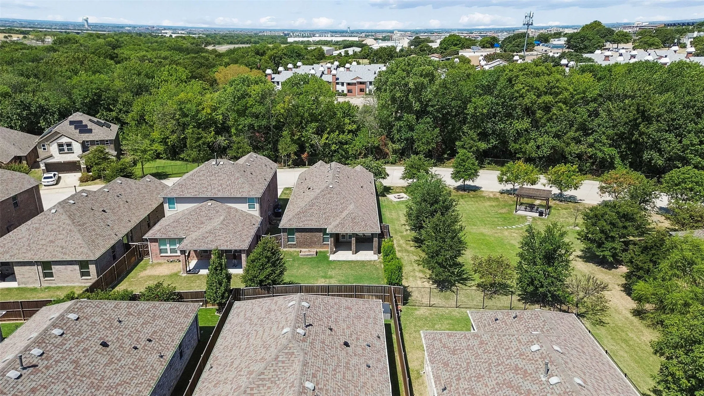 Single Family Residence For Sale in Collin County , 8028 Hickory Branch Drive, Frisco, Texas 75034, 4 Bedroom, 3 Bathroom, 2 Garage spaces, 1,944 Sqft, built in 2019, mls#21359213, Real Estate Agent in Frisco, Homes For Sale in Collin county, Homes For Sale in Frisco, Realtor in Frisco Texas, Real Estate Brokerage Independent Realty Texas, Luminita Cordes Realtor