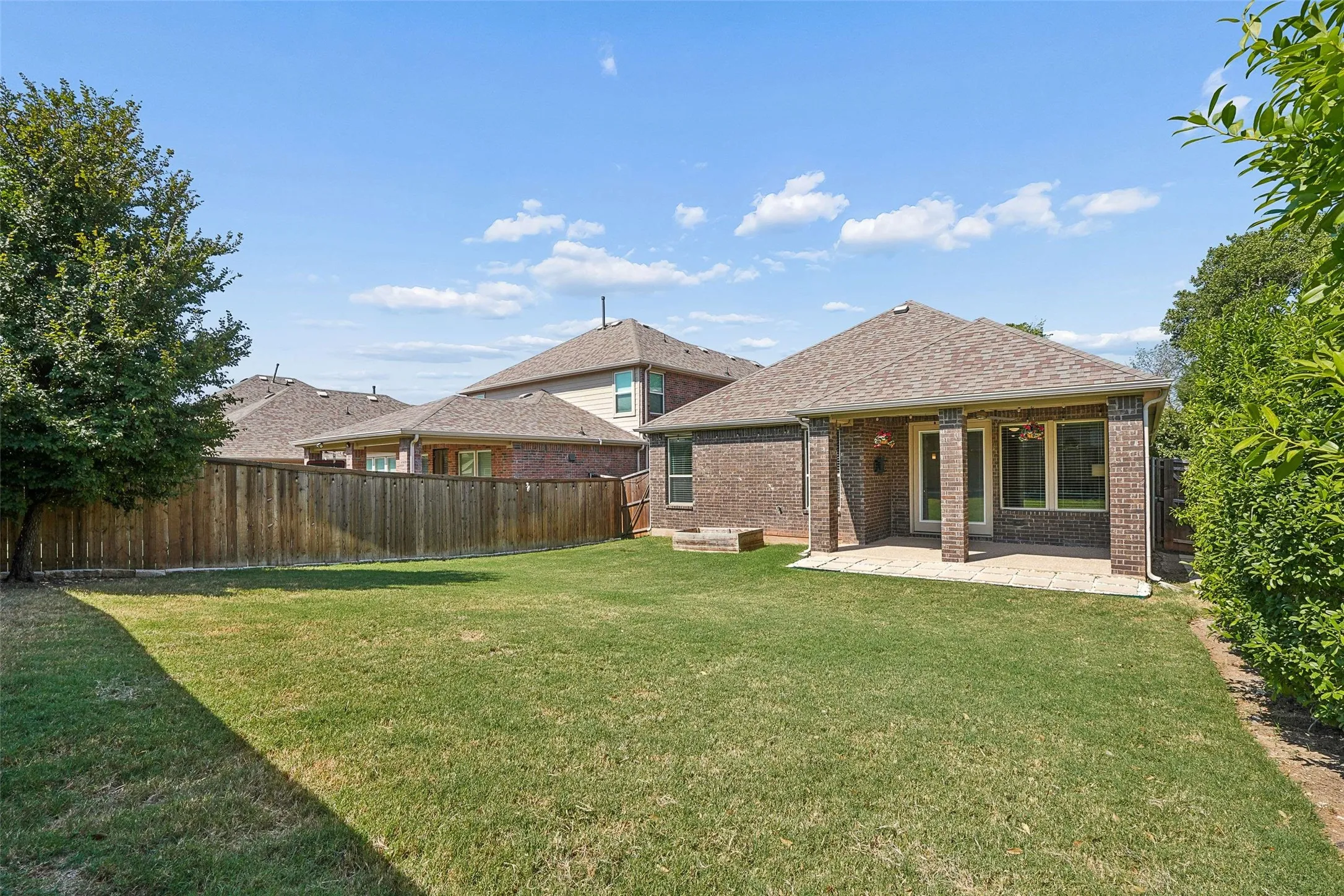Single Family Residence For Sale in Collin County , 8028 Hickory Branch Drive, Frisco, Texas 75034, 4 Bedroom, 3 Bathroom, 2 Garage spaces, 1,944 Sqft, built in 2019, mls#21359213, Real Estate Agent in Frisco, Homes For Sale in Collin county, Homes For Sale in Frisco, Realtor in Frisco Texas, Real Estate Brokerage Independent Realty Texas, Luminita Cordes Realtor