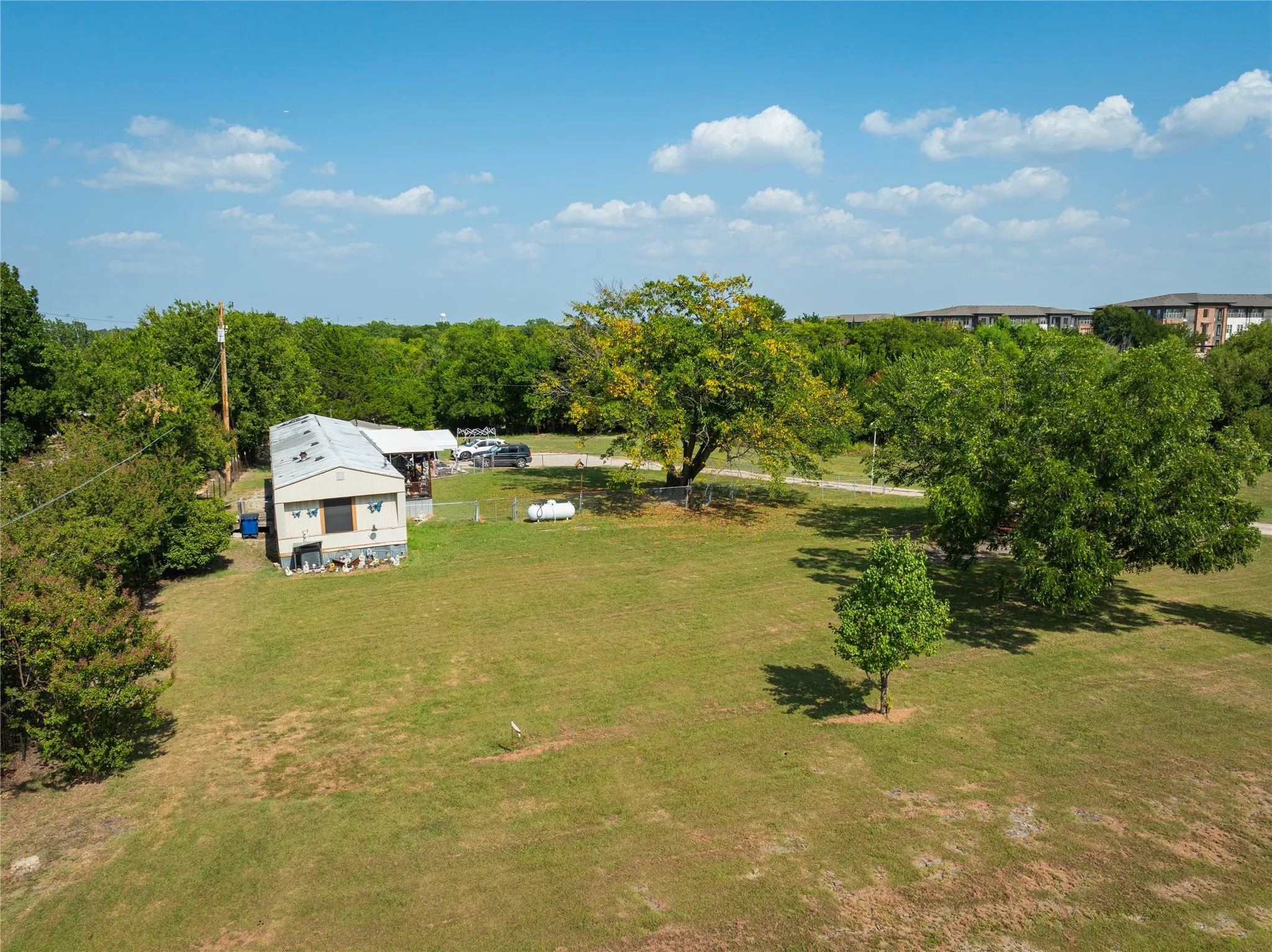 Mobile Home For Sale in Collin County , 2542 Greenfield, Princeton, Texas 75407, 3 Bedroom, 2 Bathroom, Garage spaces, 1,216 Sqft, built in 1982, mls#21359153, Real Estate Agent in Princeton, Homes For Sale in Collin county, Homes For Sale in Princeton, Realtor in Princeton Texas, Real Estate Brokerage Independent Realty Texas, Luminita Cordes Realtor