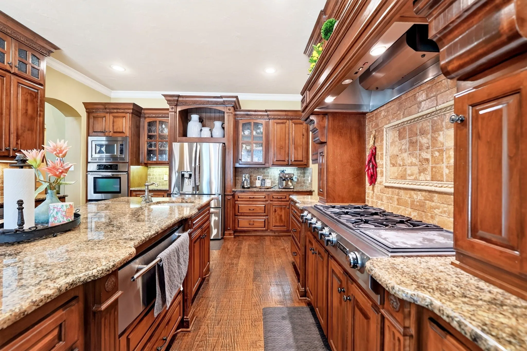 Single Family Residence For Sale in Rockwall County , 117 Mallard Crossing, Heath, Texas 75032, 4 Bedroom, 6 Bathroom, 3 Garage spaces, 4,779 Sqft, built in 2006, mls#21350439, Real Estate Agent in Heath, Homes For Sale in Rockwall county, Homes For Sale in Heath, Realtor in Heath Texas, Real Estate Brokerage Independent Realty Texas, Luminita Cordes Realtor