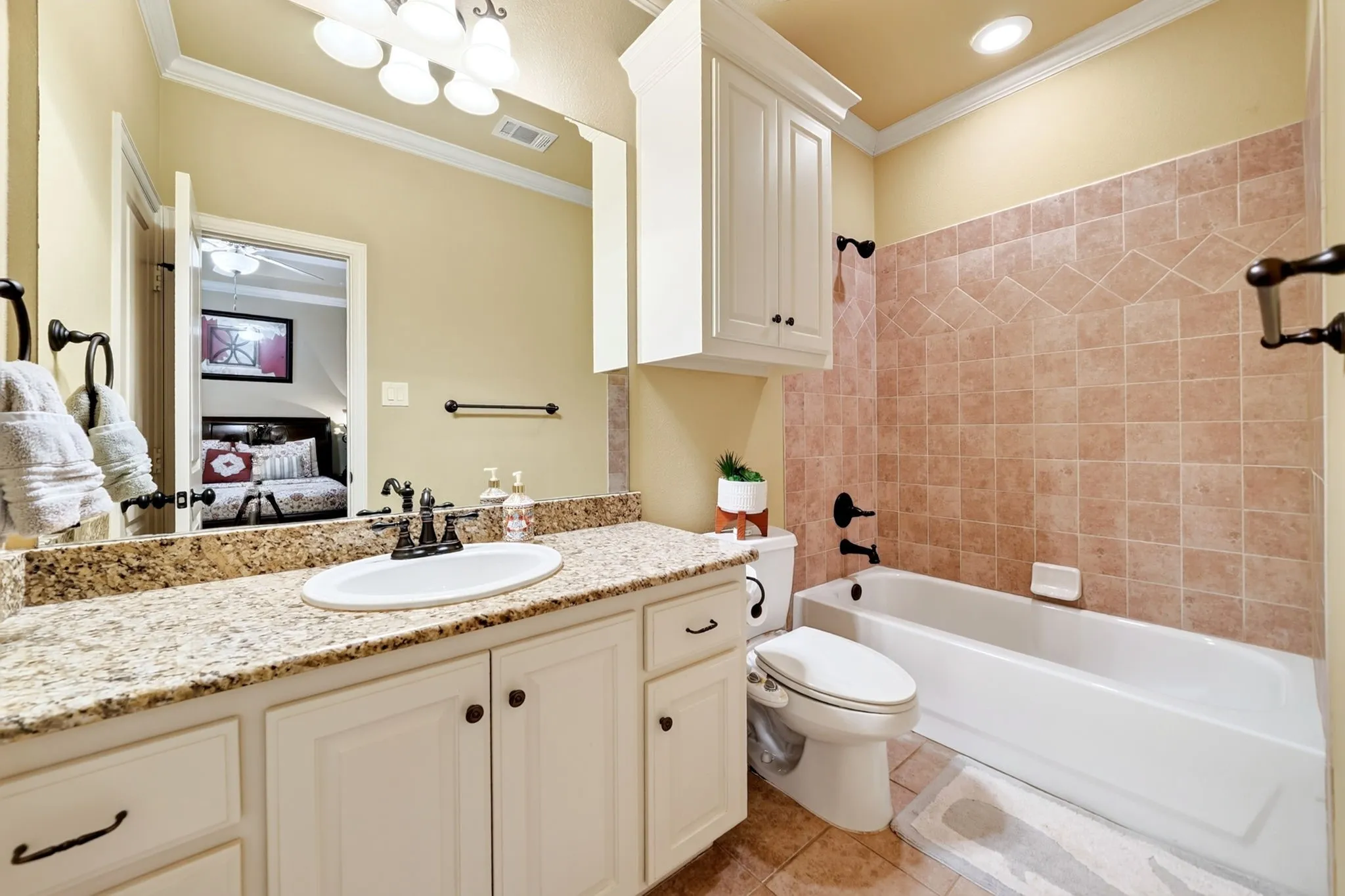 Single Family Residence For Sale in Rockwall County , 117 Mallard Crossing, Heath, Texas 75032, 4 Bedroom, 6 Bathroom, 3 Garage spaces, 4,779 Sqft, built in 2006, mls#21350439, Real Estate Agent in Heath, Homes For Sale in Rockwall county, Homes For Sale in Heath, Realtor in Heath Texas, Real Estate Brokerage Independent Realty Texas, Luminita Cordes Realtor