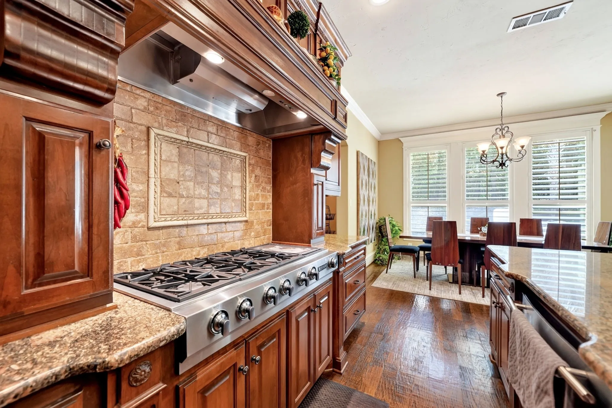 Single Family Residence For Sale in Rockwall County , 117 Mallard Crossing, Heath, Texas 75032, 4 Bedroom, 6 Bathroom, 3 Garage spaces, 4,779 Sqft, built in 2006, mls#21350439, Real Estate Agent in Heath, Homes For Sale in Rockwall county, Homes For Sale in Heath, Realtor in Heath Texas, Real Estate Brokerage Independent Realty Texas, Luminita Cordes Realtor