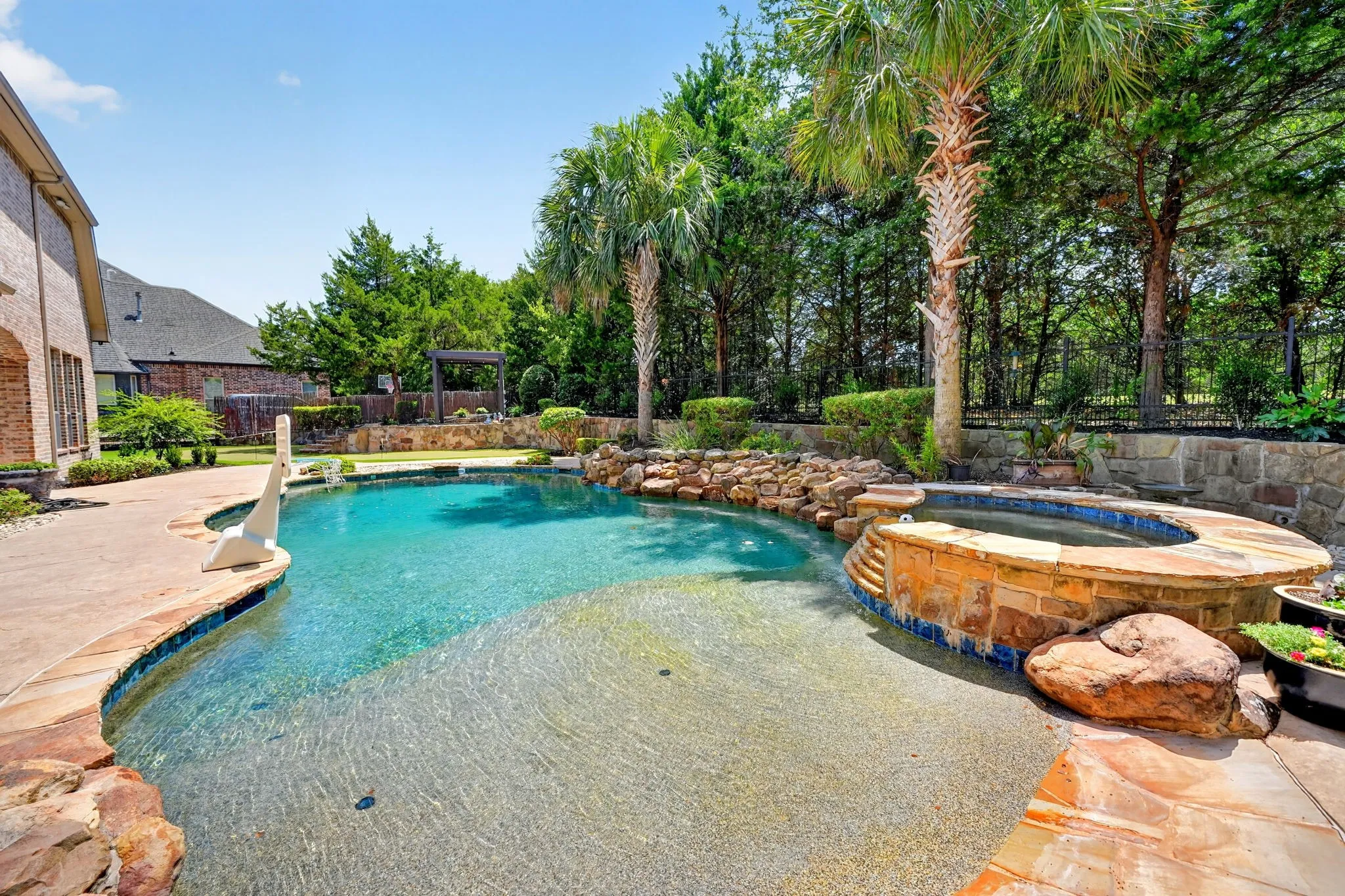 Single Family Residence For Sale in Rockwall County , 117 Mallard Crossing, Heath, Texas 75032, 4 Bedroom, 6 Bathroom, 3 Garage spaces, 4,779 Sqft, built in 2006, mls#21350439, Real Estate Agent in Heath, Homes For Sale in Rockwall county, Homes For Sale in Heath, Realtor in Heath Texas, Real Estate Brokerage Independent Realty Texas, Luminita Cordes Realtor