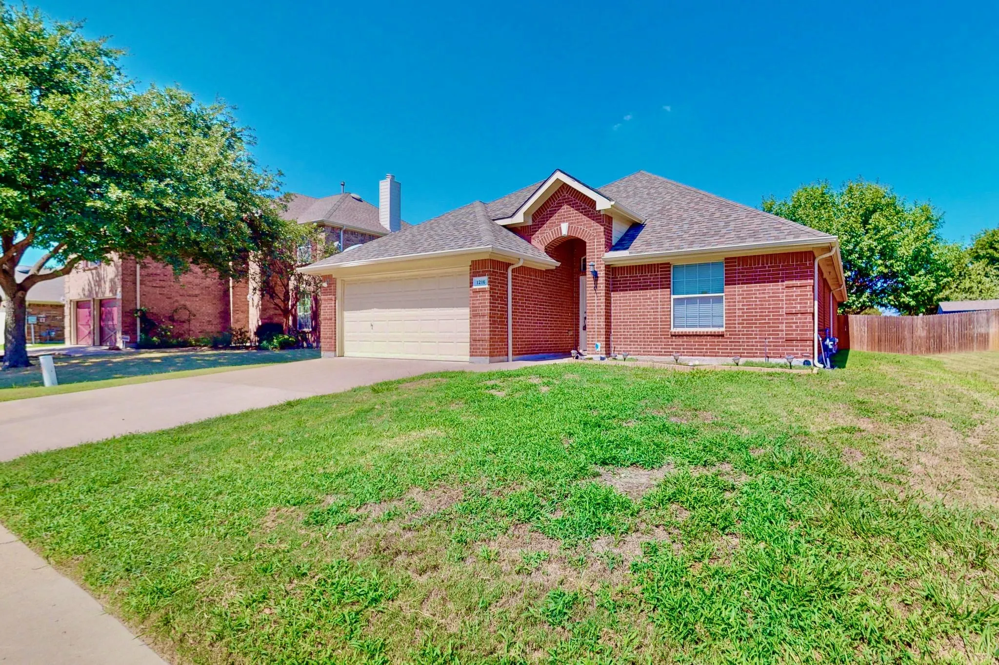 Single Family Residence For Rent in Dallas County , 1216 Lake Forest Drive, Grand Prairie, Texas 75052, 4 Bedroom, 2 Bathroom, 2 Garage spaces, 1,964 Sqft, built in 2005, mls#21359438, Real Estate Agent in Grand Prairie, Homes For Rent in Dallas county, Homes For Rent in Grand Prairie, Realtor in Grand Prairie Texas, Real Estate Brokerage Independent Realty Texas, Luminita Cordes Realtor
