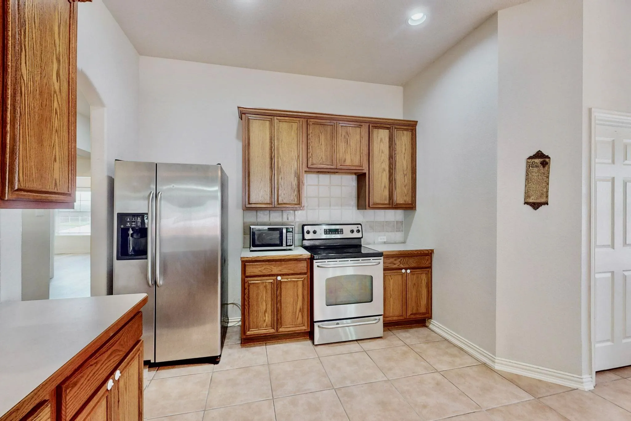 Single Family Residence For Rent in Dallas County , 1216 Lake Forest Drive, Grand Prairie, Texas 75052, 4 Bedroom, 2 Bathroom, 2 Garage spaces, 1,964 Sqft, built in 2005, mls#21359438, Real Estate Agent in Grand Prairie, Homes For Rent in Dallas county, Homes For Rent in Grand Prairie, Realtor in Grand Prairie Texas, Real Estate Brokerage Independent Realty Texas, Luminita Cordes Realtor