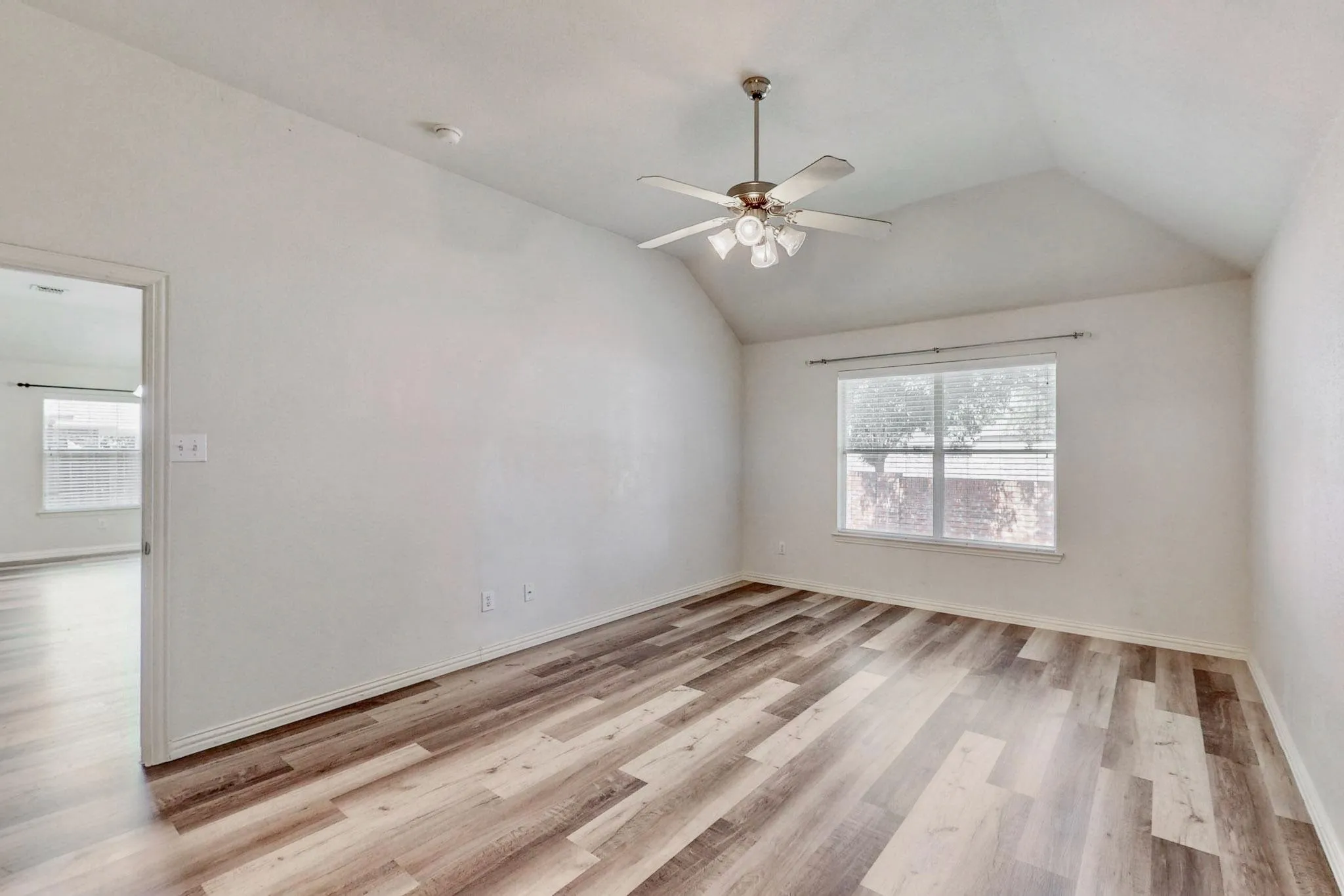 Single Family Residence For Rent in Dallas County , 1216 Lake Forest Drive, Grand Prairie, Texas 75052, 4 Bedroom, 2 Bathroom, 2 Garage spaces, 1,964 Sqft, built in 2005, mls#21359438, Real Estate Agent in Grand Prairie, Homes For Rent in Dallas county, Homes For Rent in Grand Prairie, Realtor in Grand Prairie Texas, Real Estate Brokerage Independent Realty Texas, Luminita Cordes Realtor