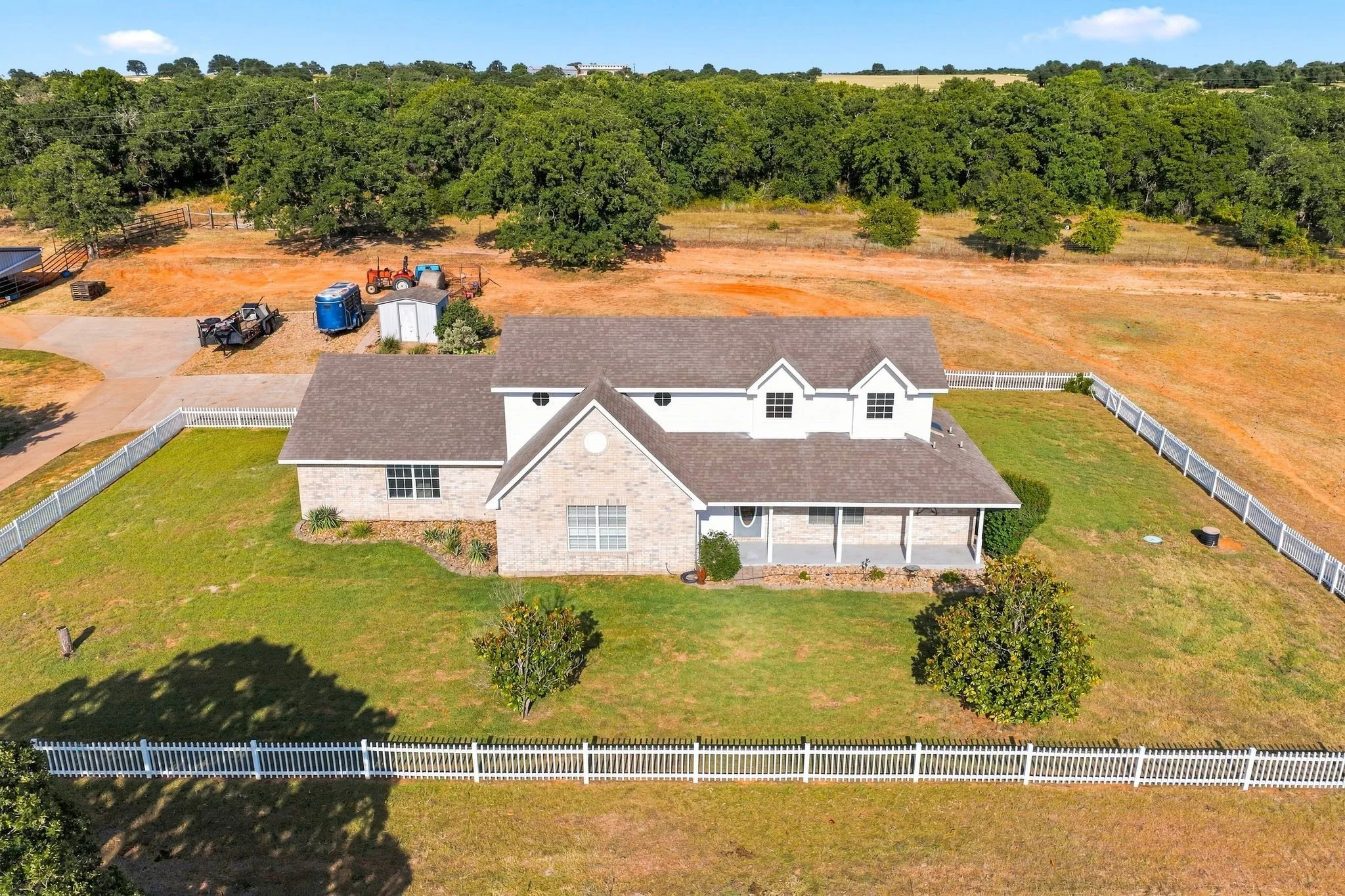 Home has a ton of curb appeal from road