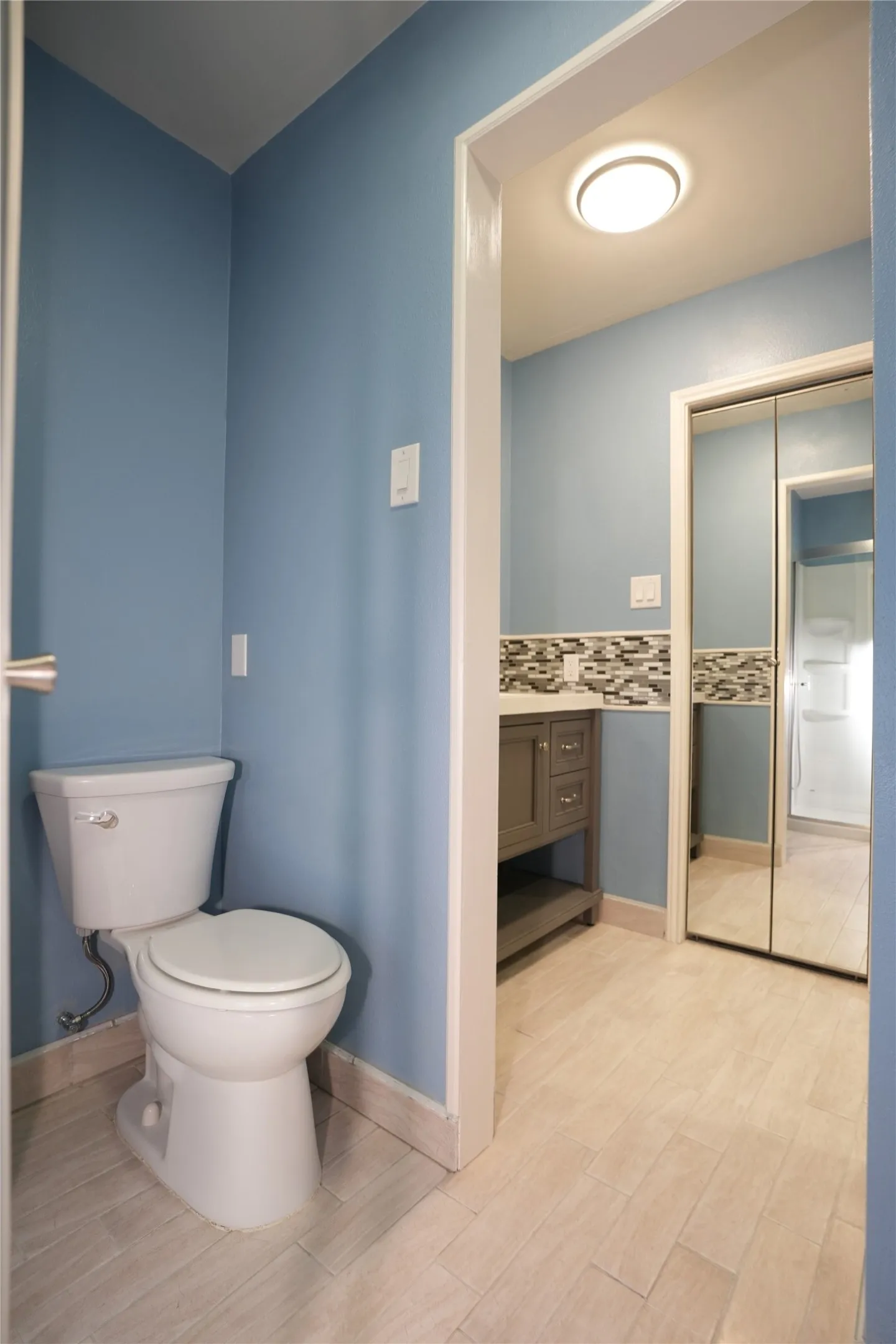 Townhouse For Sale in Dallas County , 2276 Colony Court, Dallas, Texas 75235, 2 Bedroom, 3 Bathroom, Garage spaces, 1,206 Sqft, built in 1984, mls#21359222, Real Estate Agent in Dallas, Homes For Sale in Dallas county, Homes For Sale in Dallas, Realtor in Dallas Texas, Real Estate Brokerage Independent Realty Texas, Luminita Cordes Realtor