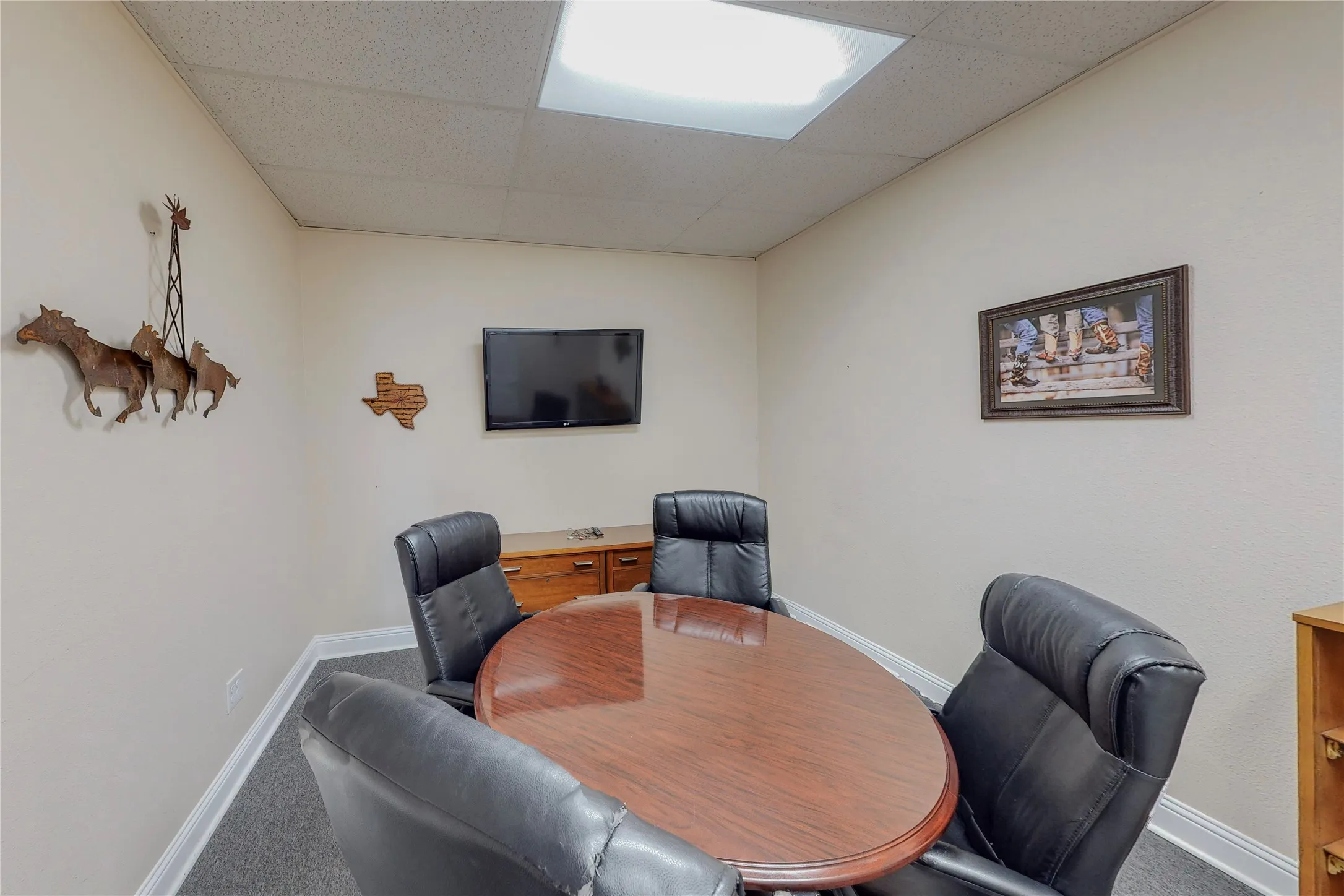 Retail For Rent in Dallas County , 115 W Main Street, Grand Prairie, Texas 75050, 0, 0, Garage spaces, 0 Sqft, built in 1975, mls#21359482, Real Estate Agent in Grand Prairie, Homes For Rent in Dallas county, Homes For Rent in Grand Prairie, Realtor in Grand Prairie Texas, Real Estate Brokerage Independent Realty Texas, Luminita Cordes Realtor