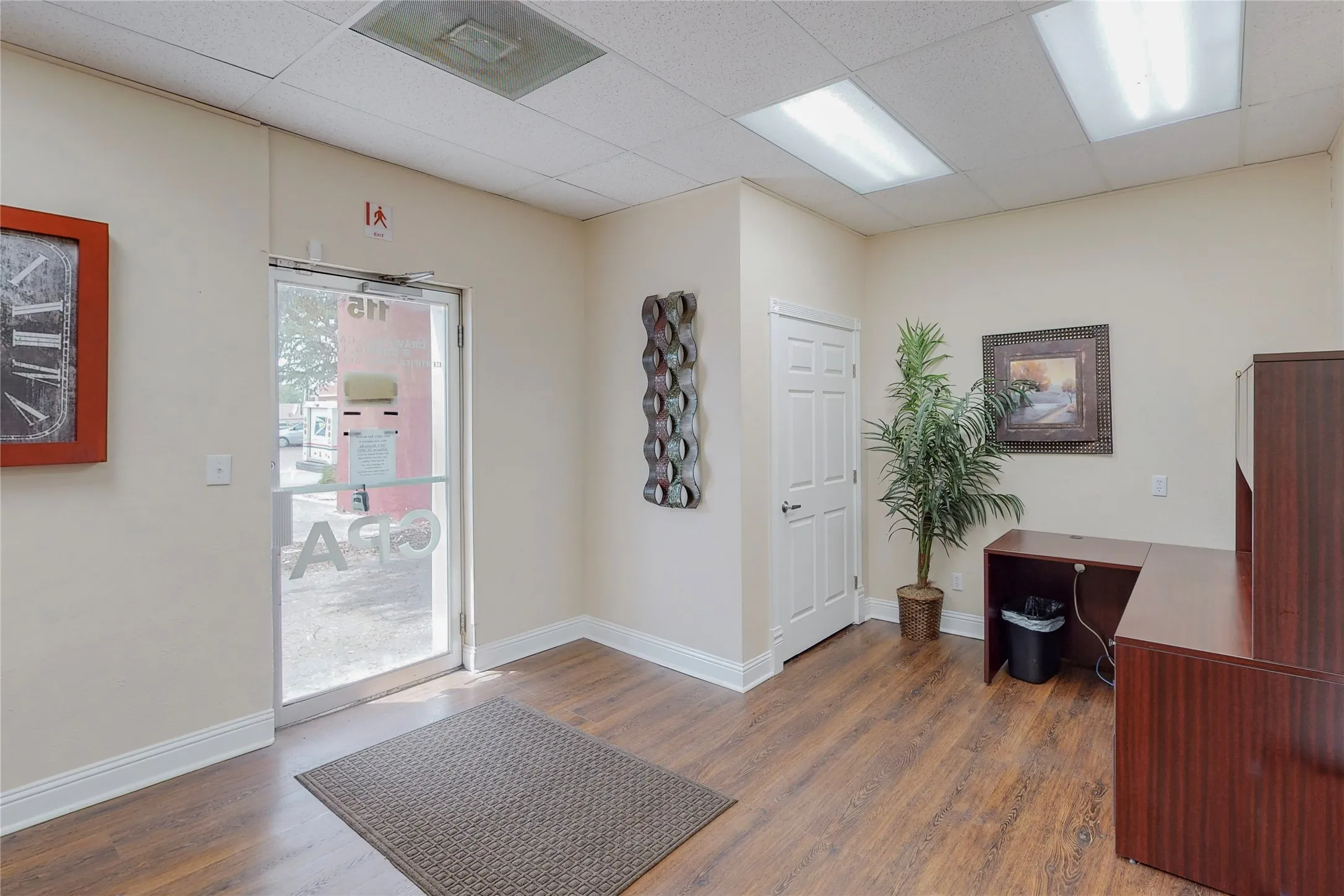 Retail For Rent in Dallas County , 115 W Main Street, Grand Prairie, Texas 75050, 0, 0, Garage spaces, 0 Sqft, built in 1975, mls#21359482, Real Estate Agent in Grand Prairie, Homes For Rent in Dallas county, Homes For Rent in Grand Prairie, Realtor in Grand Prairie Texas, Real Estate Brokerage Independent Realty Texas, Luminita Cordes Realtor
