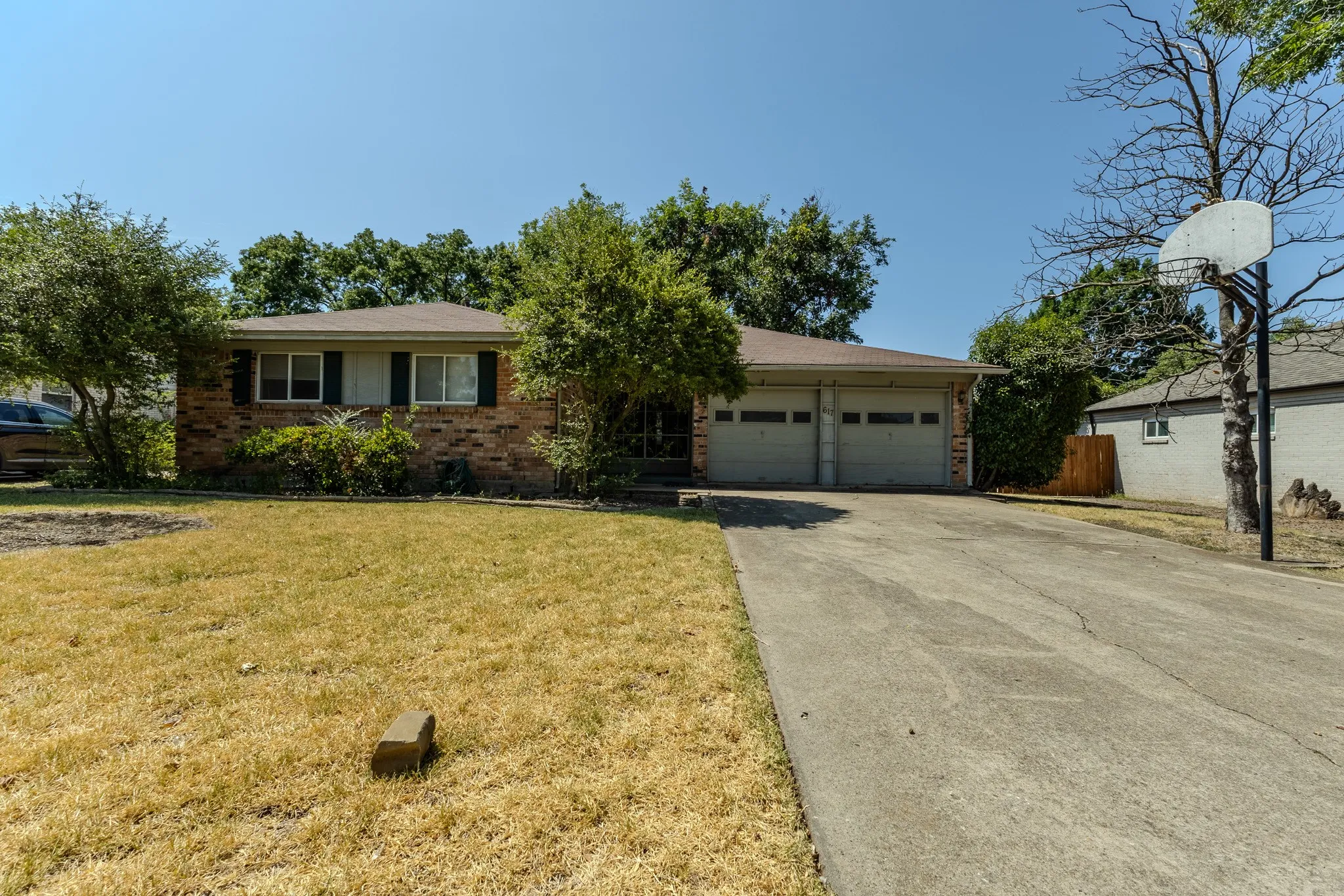 Single Family Residence For Sale in Dallas County , 617 Parkview Lane, Richardson, Texas 75080, 3 Bedroom, 2 Bathroom, 2 Garage spaces, 1,380 Sqft, built in 1962, mls#21355472, Real Estate Agent in Richardson, Homes For Sale in Dallas county, Homes For Sale in Richardson, Realtor in Richardson Texas, Real Estate Brokerage Independent Realty Texas, Luminita Cordes Realtor