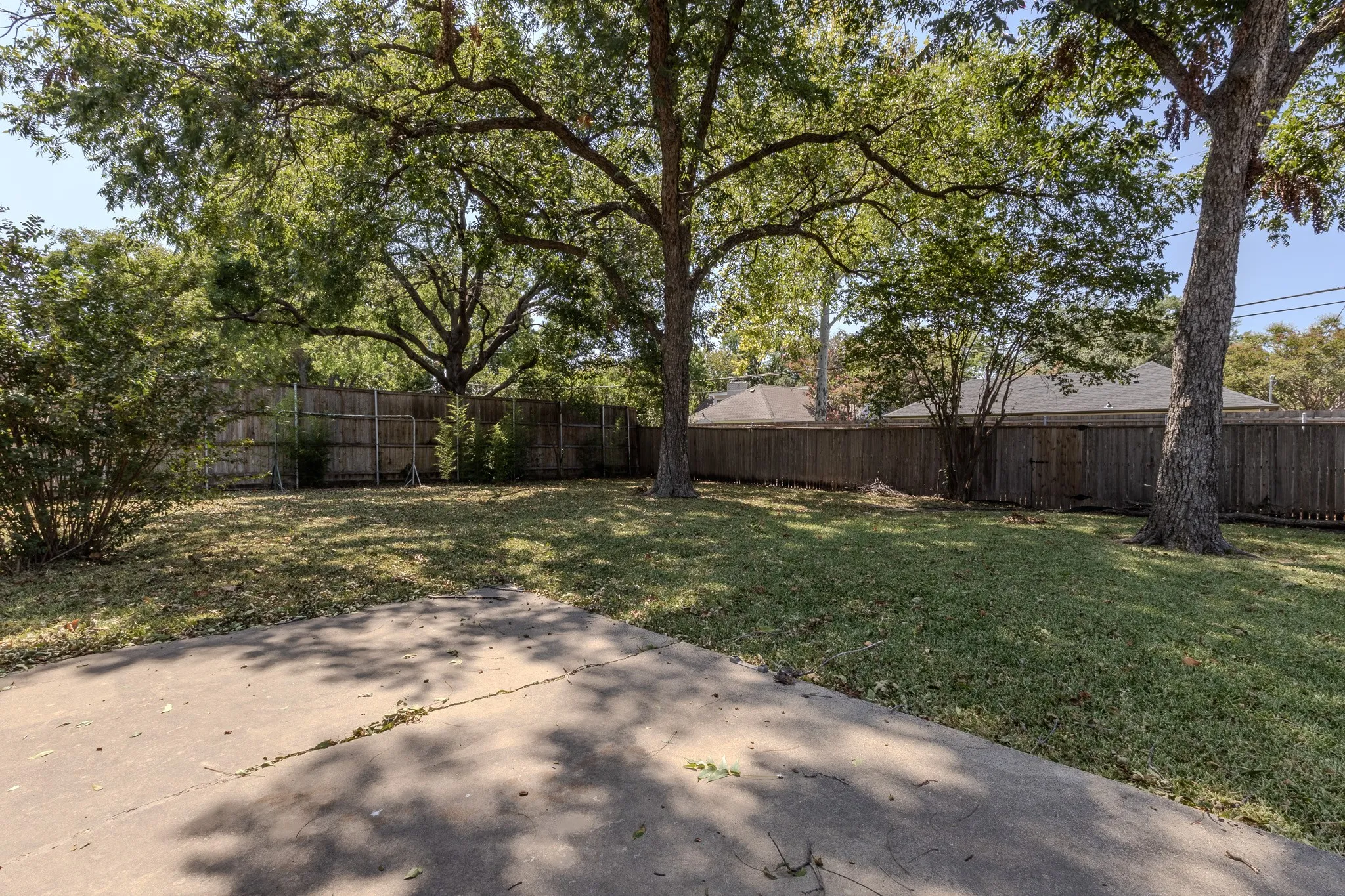Single Family Residence For Sale in Dallas County , 617 Parkview Lane, Richardson, Texas 75080, 3 Bedroom, 2 Bathroom, 2 Garage spaces, 1,380 Sqft, built in 1962, mls#21355472, Real Estate Agent in Richardson, Homes For Sale in Dallas county, Homes For Sale in Richardson, Realtor in Richardson Texas, Real Estate Brokerage Independent Realty Texas, Luminita Cordes Realtor
