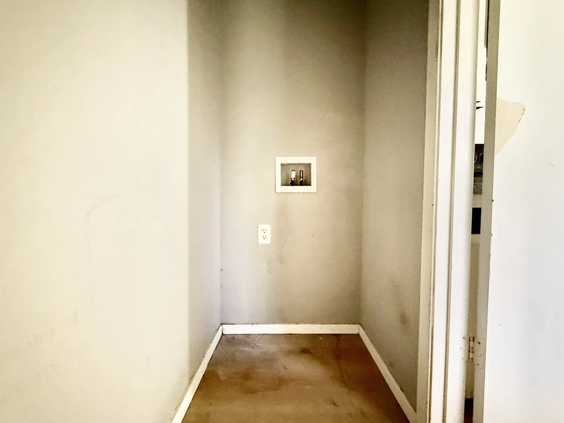 Single Family Residence For Sale in Tarrant County , 6804 Margaret Drive, Forest Hill, Texas 76140, 3 Bedroom, 2 Bathroom, 2 Garage spaces, 1,132 Sqft, built in 1972, mls#21359472, Real Estate Agent in Forest Hill, Homes For Sale in Tarrant county, Homes For Sale in Forest Hill, Realtor in Forest Hill Texas, Real Estate Brokerage Independent Realty Texas, Luminita Cordes Realtor