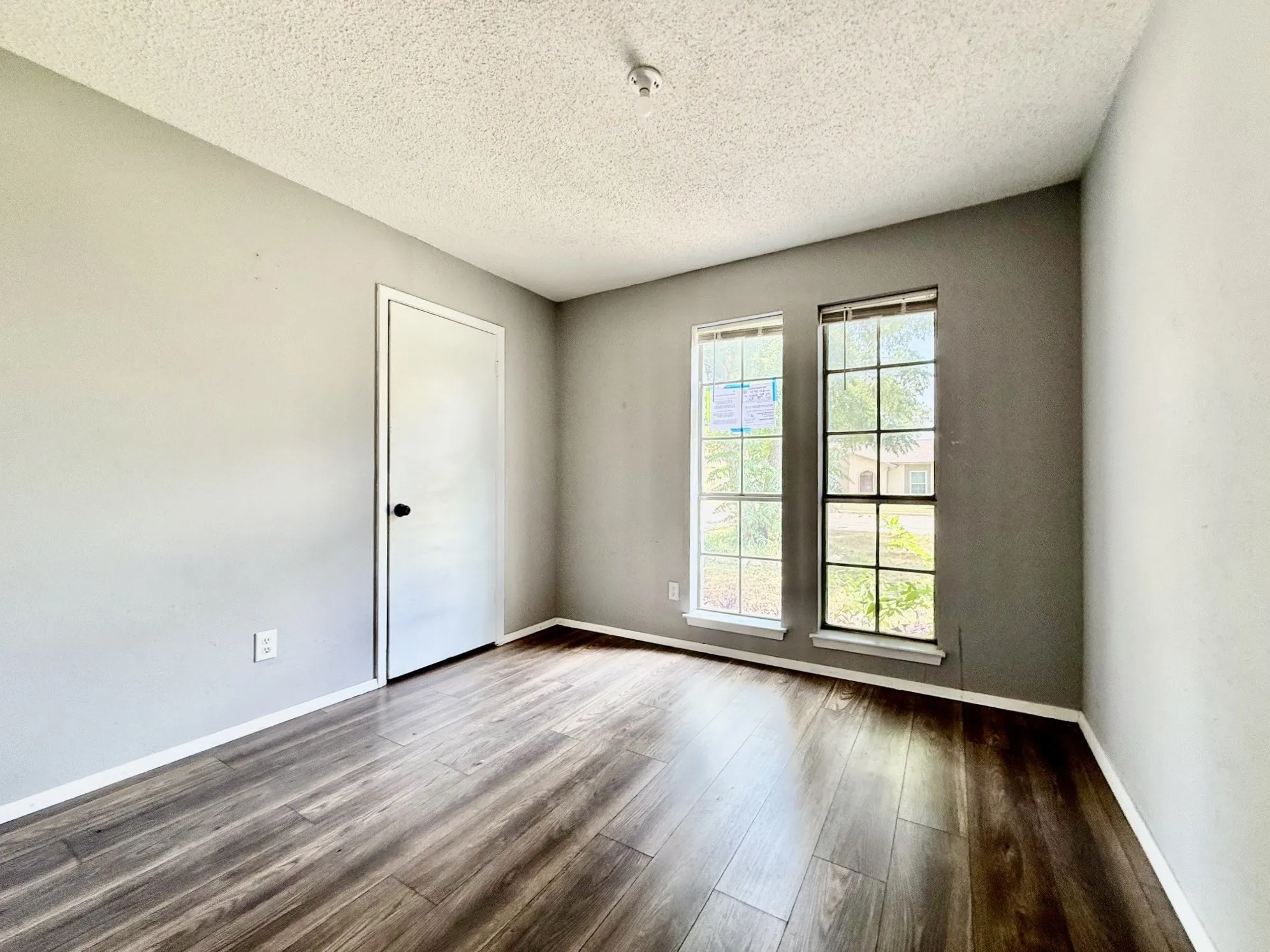 Single Family Residence For Sale in Tarrant County , 6804 Margaret Drive, Forest Hill, Texas 76140, 3 Bedroom, 2 Bathroom, 2 Garage spaces, 1,132 Sqft, built in 1972, mls#21359472, Real Estate Agent in Forest Hill, Homes For Sale in Tarrant county, Homes For Sale in Forest Hill, Realtor in Forest Hill Texas, Real Estate Brokerage Independent Realty Texas, Luminita Cordes Realtor