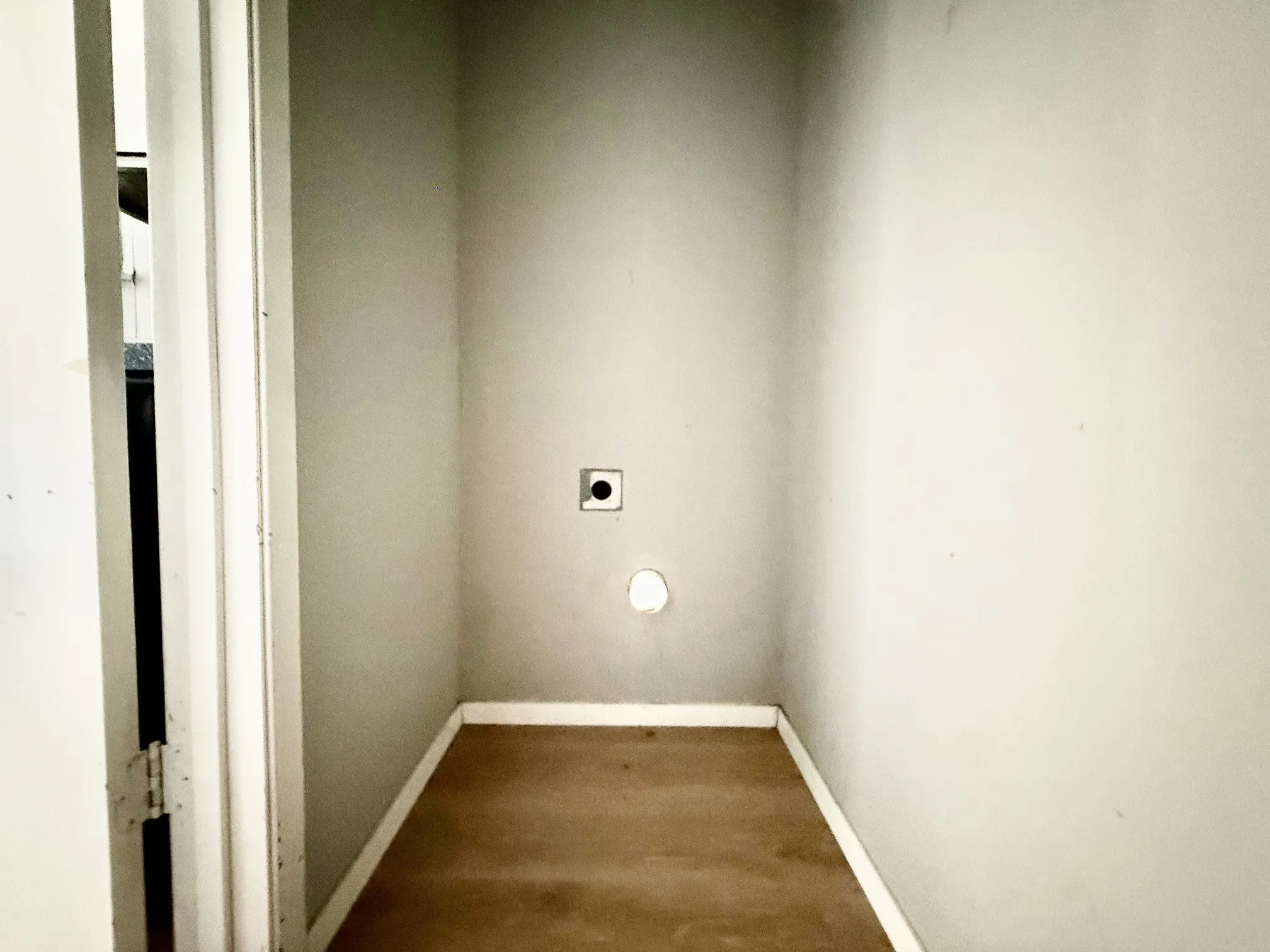 Single Family Residence For Sale in Tarrant County , 6804 Margaret Drive, Forest Hill, Texas 76140, 3 Bedroom, 2 Bathroom, 2 Garage spaces, 1,132 Sqft, built in 1972, mls#21359472, Real Estate Agent in Forest Hill, Homes For Sale in Tarrant county, Homes For Sale in Forest Hill, Realtor in Forest Hill Texas, Real Estate Brokerage Independent Realty Texas, Luminita Cordes Realtor