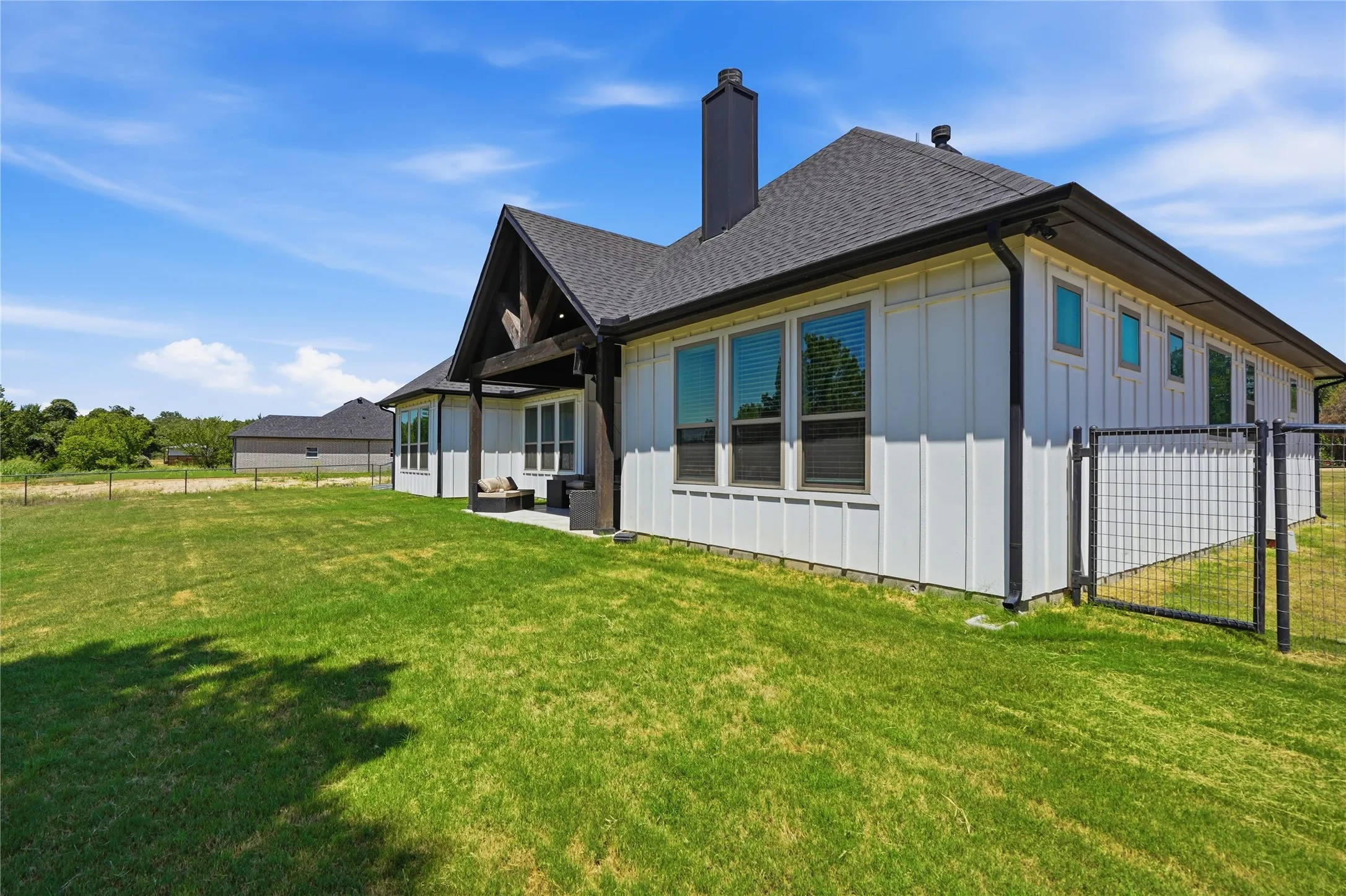 Single Family Residence For Sale in Wise County , 125 County Road 4865, Azle, Texas 76020, 4 Bedroom, 3 Bathroom, 3 Garage spaces, 2,500 Sqft, built in 2023, mls#21358672, Real Estate Agent in Azle, Homes For Sale in Wise county, Homes For Sale in Azle, Realtor in Azle Texas, Real Estate Brokerage Independent Realty Texas, Luminita Cordes Realtor