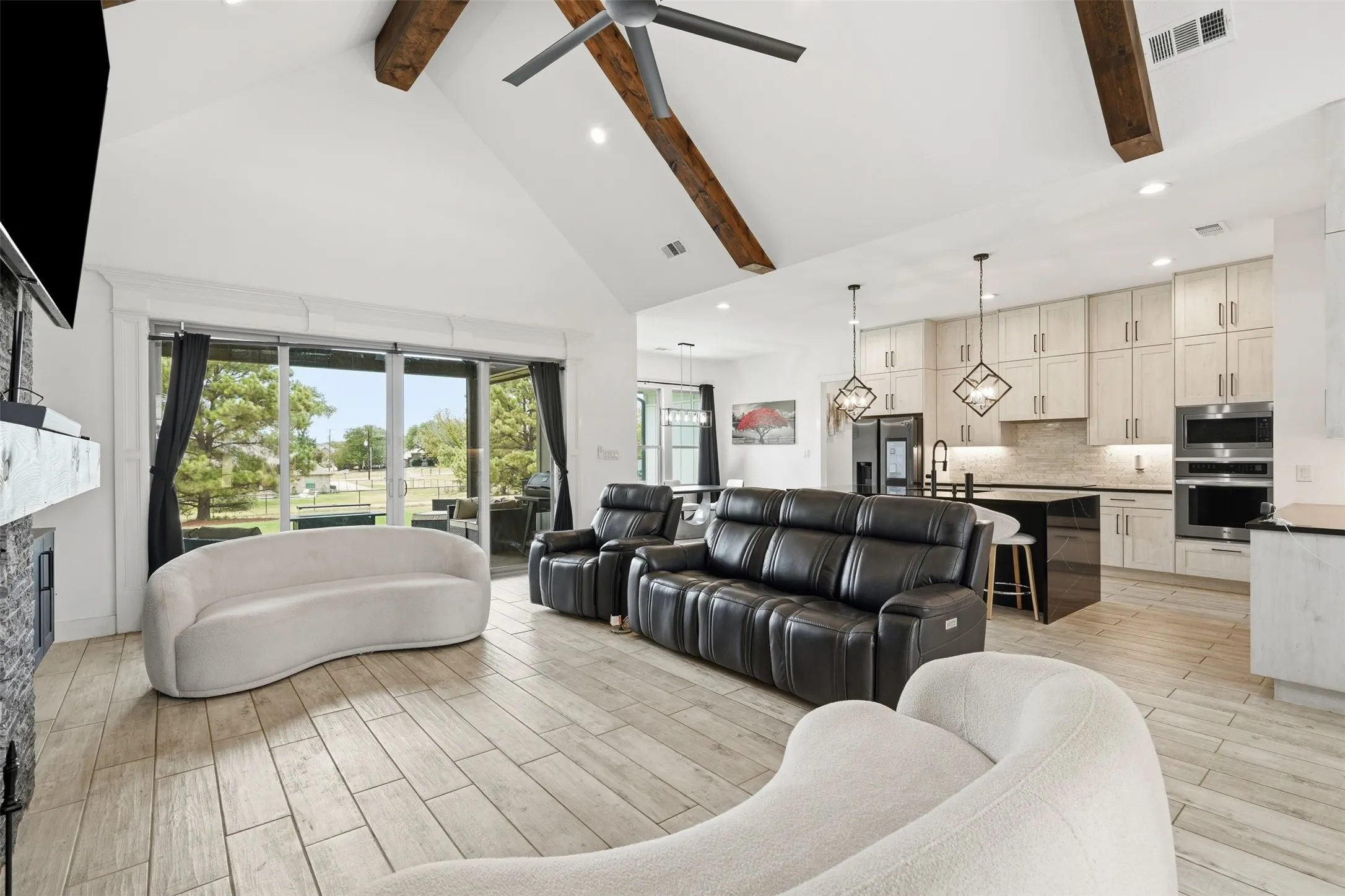 Single Family Residence For Sale in Wise County , 125 County Road 4865, Azle, Texas 76020, 4 Bedroom, 3 Bathroom, 3 Garage spaces, 2,500 Sqft, built in 2023, mls#21358672, Real Estate Agent in Azle, Homes For Sale in Wise county, Homes For Sale in Azle, Realtor in Azle Texas, Real Estate Brokerage Independent Realty Texas, Luminita Cordes Realtor