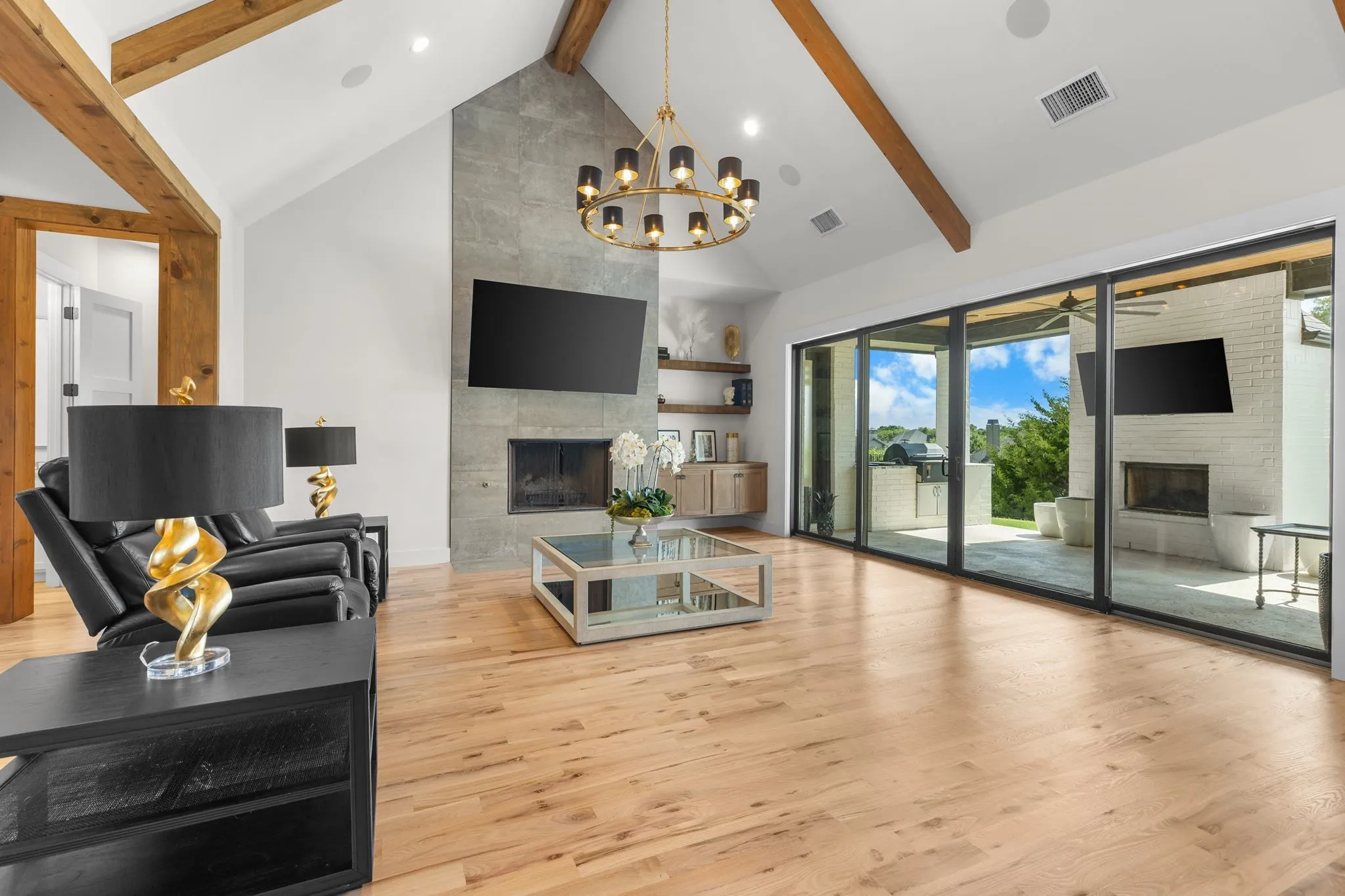 Single Family Residence For Sale in Rockwall County , 217 Bristol Court, Heath, Texas 75032, 4 Bedroom, 5 Bathroom, 3 Garage spaces, 3,287 Sqft, built in 2019, mls#21311730, Real Estate Agent in Heath, Homes For Sale in Rockwall county, Homes For Sale in Heath, Realtor in Heath Texas, Real Estate Brokerage Independent Realty Texas, Luminita Cordes Realtor