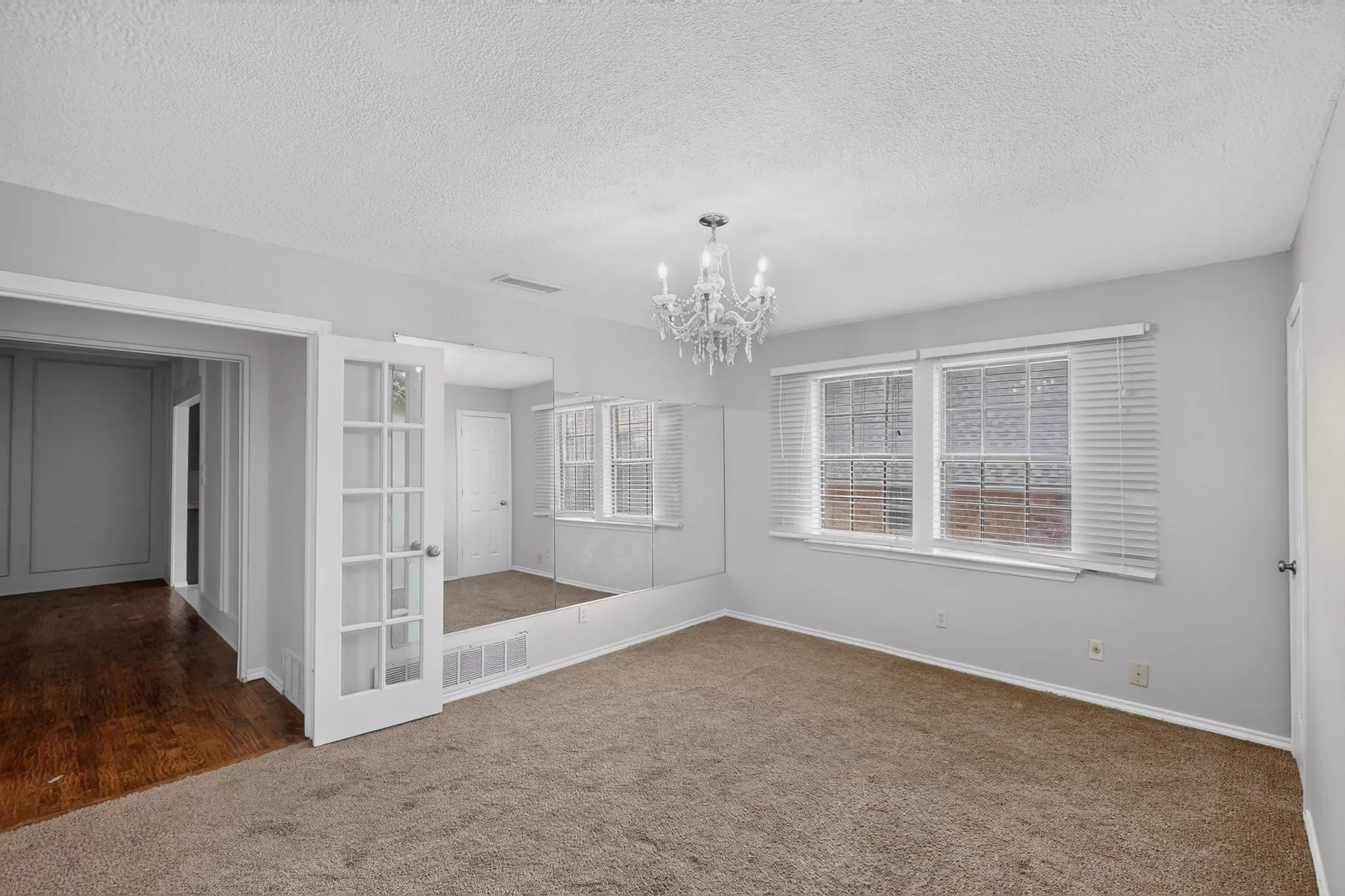 large 4th bedroom could be 2nd primary or gameroo