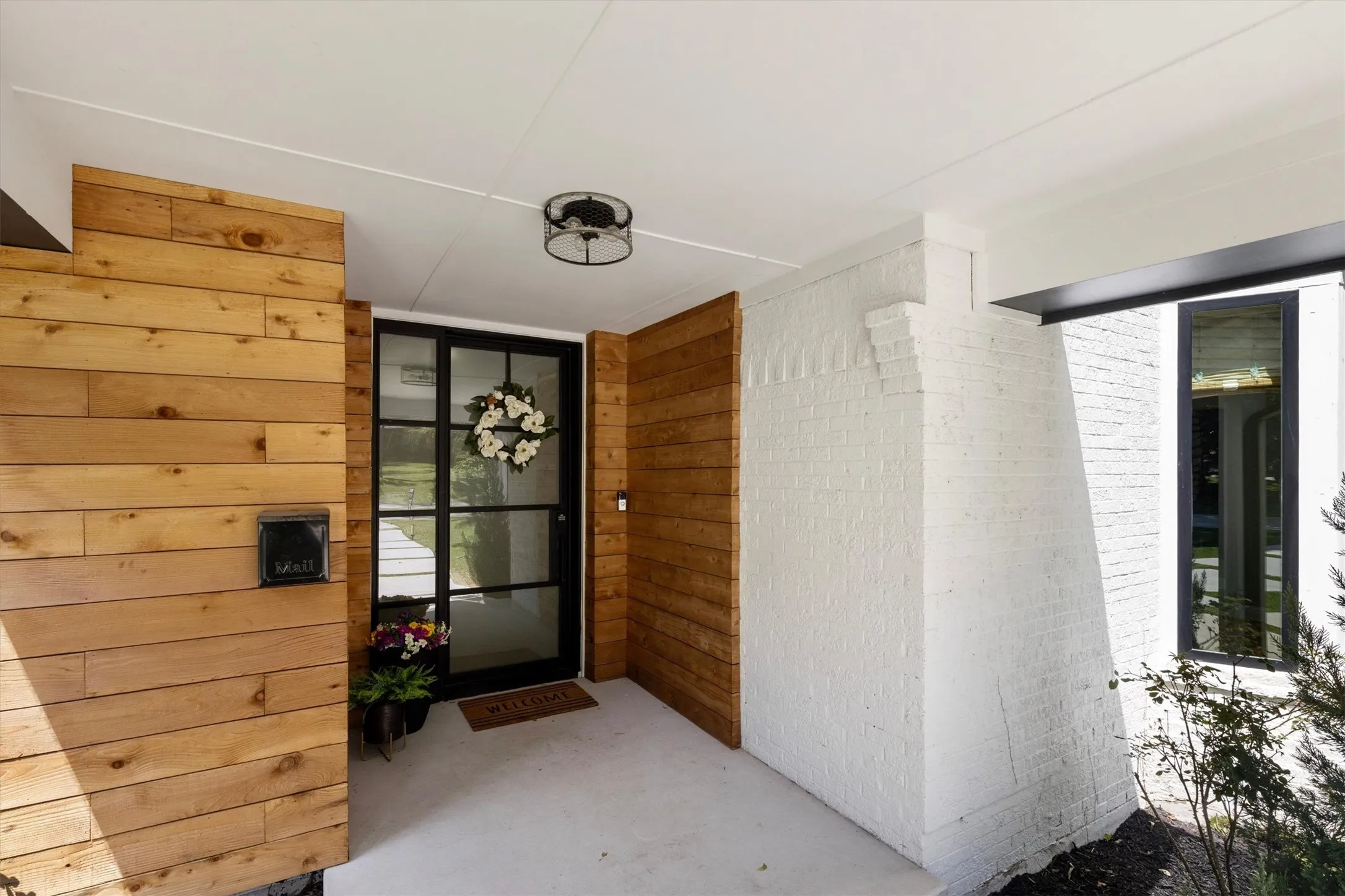 Single Family Residence For Sale in Dallas County , 11752 Valleydale Drive, Dallas, Texas 75230, 6 Bedroom, 5 Bathroom, 2 Garage spaces, 5,271 Sqft, built in 1956, mls#21341753, Real Estate Agent in Dallas, Homes For Sale in Dallas county, Homes For Sale in Dallas, Realtor in Dallas Texas, Real Estate Brokerage Independent Realty Texas, Luminita Cordes Realtor