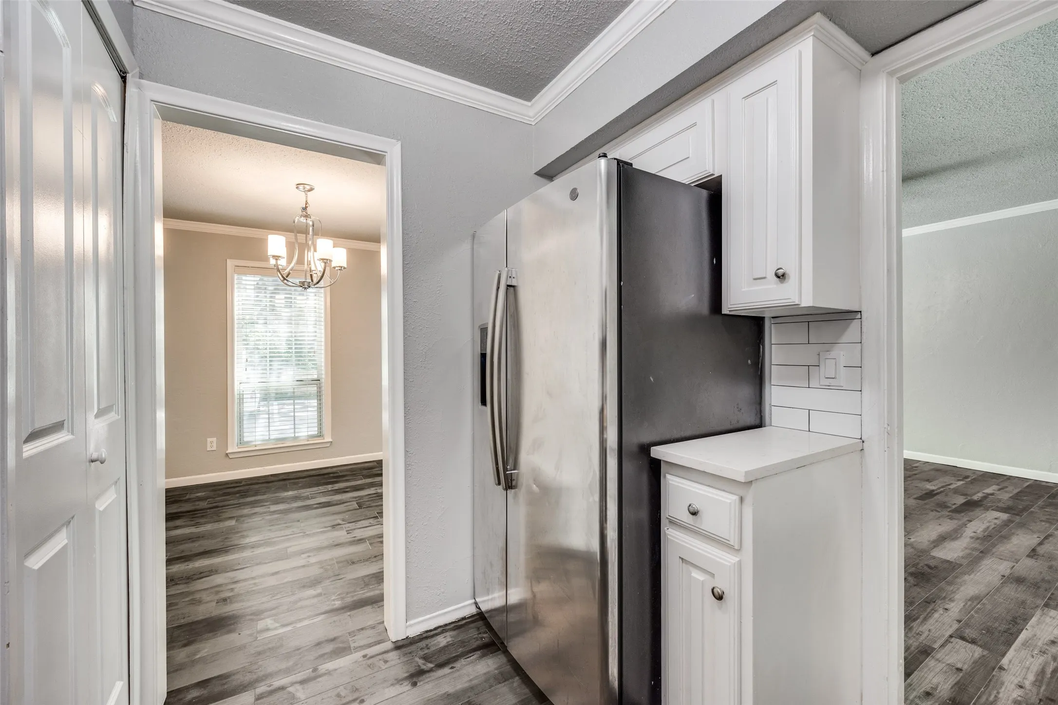 Condominium For Rent in Dallas County , 5053 Les Chateaux Drive 141, Dallas, Texas 75235, 2 Bedroom, 2 Bathroom, Garage spaces, 1,162 Sqft, built in 1963, mls#21359496, Real Estate Agent in Dallas, Homes For Rent in Dallas county, Homes For Rent in Dallas, Realtor in Dallas Texas, Real Estate Brokerage Independent Realty Texas, Luminita Cordes Realtor