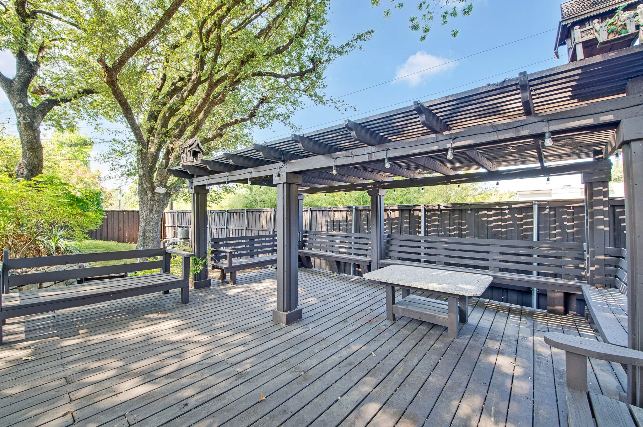 Single Family Residence For Sale in Dallas County , 14087 Brookridge Drive, Dallas, Texas 75240, 5 Bedroom, 4 Bathroom, 2 Garage spaces, 4,600 Sqft, built in 1960, mls#21357249, Real Estate Agent in Dallas, Homes For Sale in Dallas county, Homes For Sale in Dallas, Realtor in Dallas Texas, Real Estate Brokerage Independent Realty Texas, Luminita Cordes Realtor