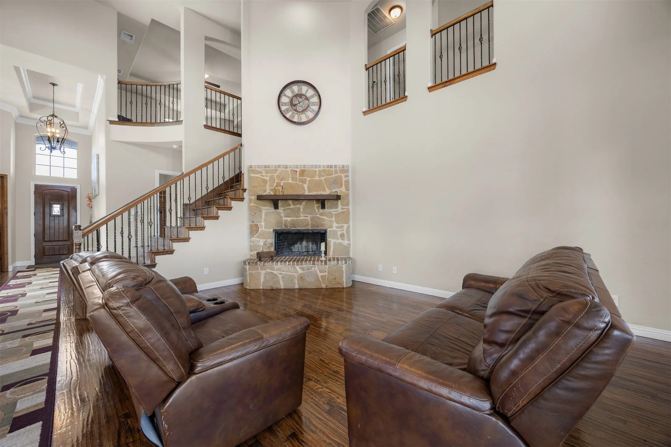 Single Family Residence For Sale in Ellis County , 8871 Etta Court, Waxahachie, Texas 75167, 5 Bedroom, 4 Bathroom, 3 Garage spaces, 3,292 Sqft, built in 2018, mls#21354768, Real Estate Agent in Waxahachie, Homes For Sale in Ellis county, Homes For Sale in Waxahachie, Realtor in Waxahachie Texas, Real Estate Brokerage Independent Realty Texas, Luminita Cordes Realtor