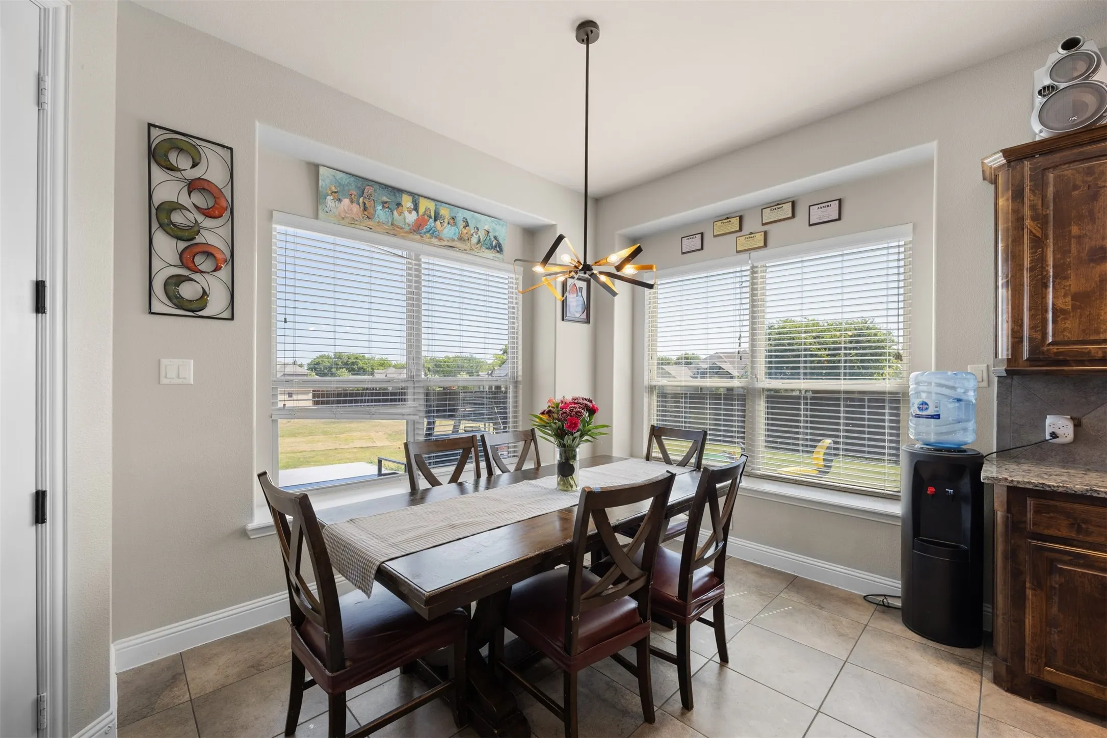 Single Family Residence For Sale in Ellis County , 8871 Etta Court, Waxahachie, Texas 75167, 5 Bedroom, 4 Bathroom, 3 Garage spaces, 3,292 Sqft, built in 2018, mls#21354768, Real Estate Agent in Waxahachie, Homes For Sale in Ellis county, Homes For Sale in Waxahachie, Realtor in Waxahachie Texas, Real Estate Brokerage Independent Realty Texas, Luminita Cordes Realtor