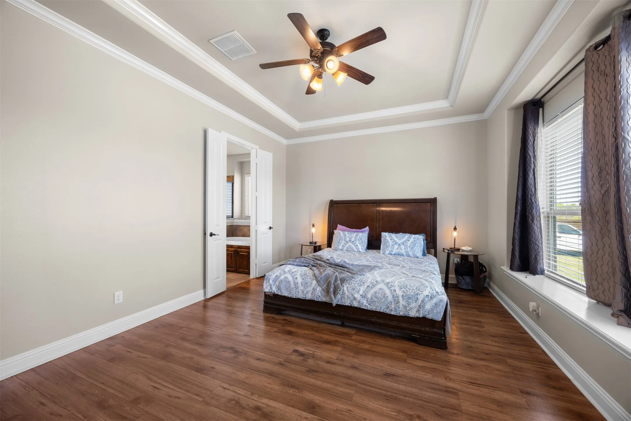 Single Family Residence For Sale in Ellis County , 8871 Etta Court, Waxahachie, Texas 75167, 5 Bedroom, 4 Bathroom, 3 Garage spaces, 3,292 Sqft, built in 2018, mls#21354768, Real Estate Agent in Waxahachie, Homes For Sale in Ellis county, Homes For Sale in Waxahachie, Realtor in Waxahachie Texas, Real Estate Brokerage Independent Realty Texas, Luminita Cordes Realtor