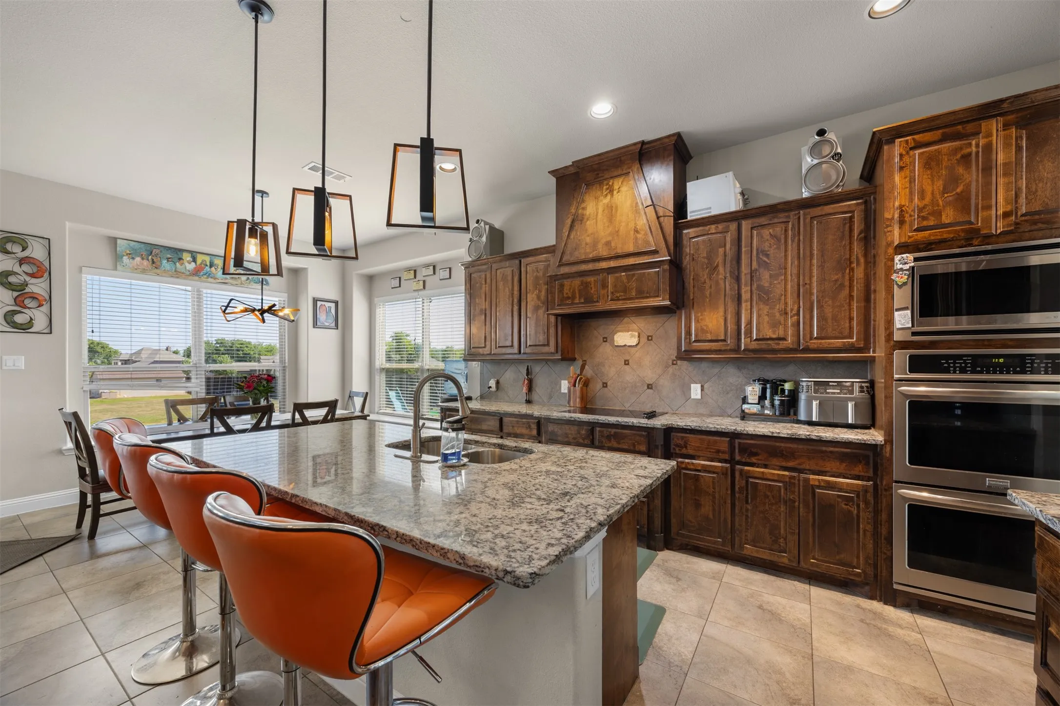 Single Family Residence For Sale in Ellis County , 8871 Etta Court, Waxahachie, Texas 75167, 5 Bedroom, 4 Bathroom, 3 Garage spaces, 3,292 Sqft, built in 2018, mls#21354768, Real Estate Agent in Waxahachie, Homes For Sale in Ellis county, Homes For Sale in Waxahachie, Realtor in Waxahachie Texas, Real Estate Brokerage Independent Realty Texas, Luminita Cordes Realtor