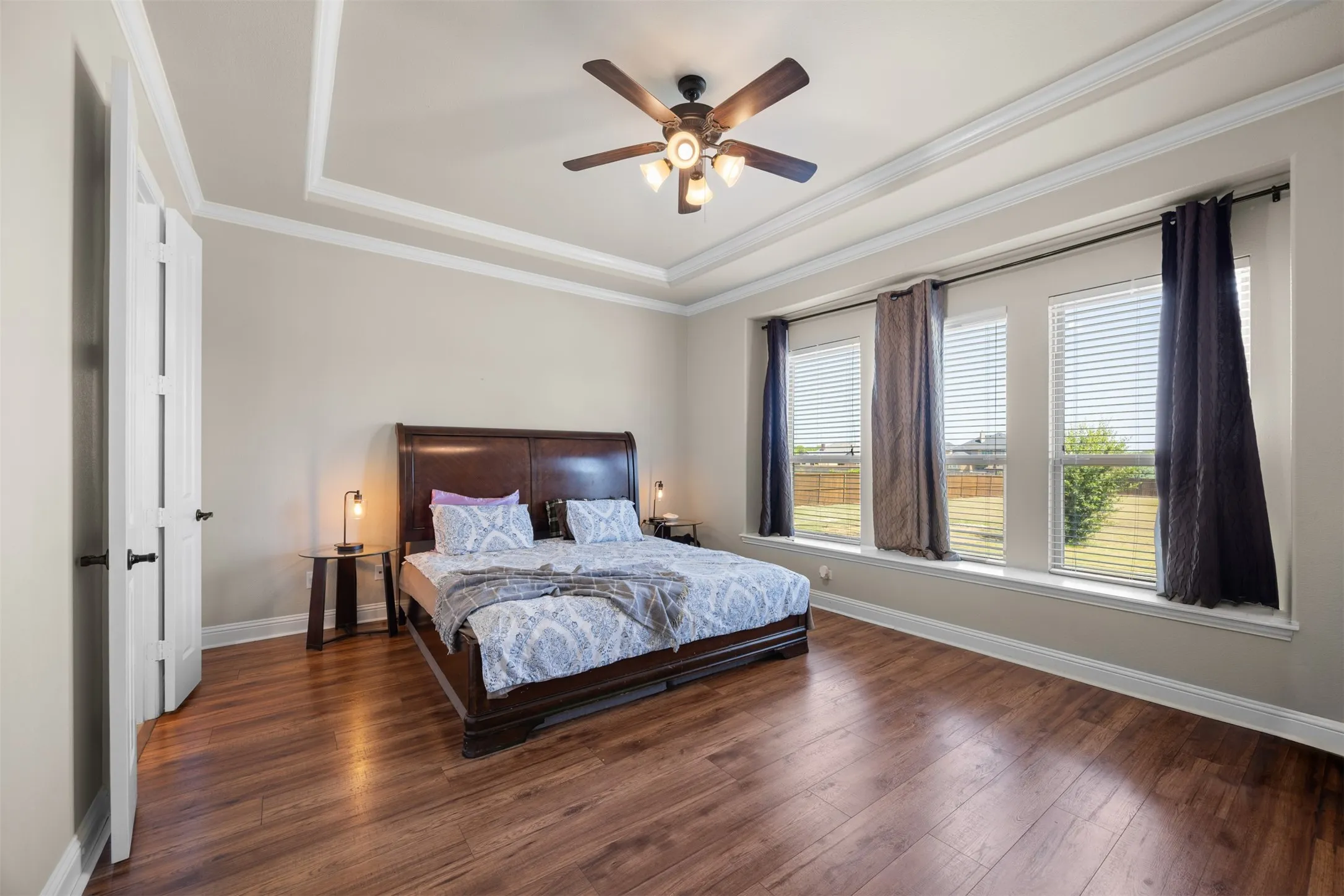 Single Family Residence For Sale in Ellis County , 8871 Etta Court, Waxahachie, Texas 75167, 5 Bedroom, 4 Bathroom, 3 Garage spaces, 3,292 Sqft, built in 2018, mls#21354768, Real Estate Agent in Waxahachie, Homes For Sale in Ellis county, Homes For Sale in Waxahachie, Realtor in Waxahachie Texas, Real Estate Brokerage Independent Realty Texas, Luminita Cordes Realtor