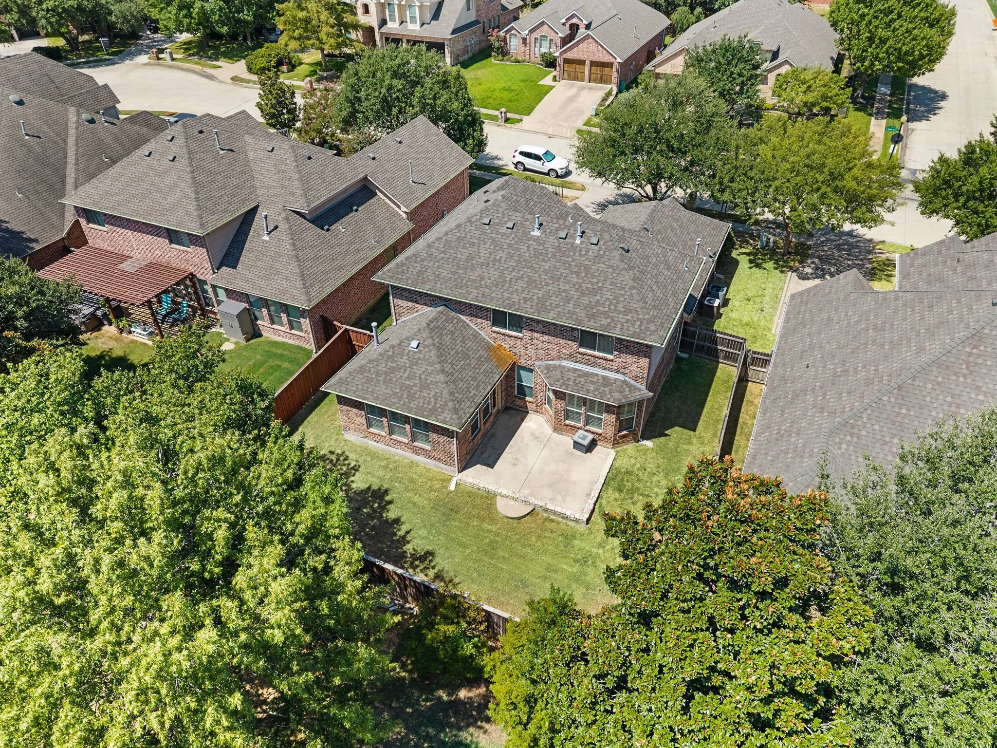 Single Family Residence For Sale in Tarrant County , 611 Goliad Drive, Keller, Texas 76248, 4 Bedroom, 4 Bathroom, 2 Garage spaces, 2,695 Sqft, built in 2003, mls#21355997, Real Estate Agent in Keller, Homes For Sale in Tarrant county, Homes For Sale in Keller, Realtor in Keller Texas, Real Estate Brokerage Independent Realty Texas, Luminita Cordes Realtor