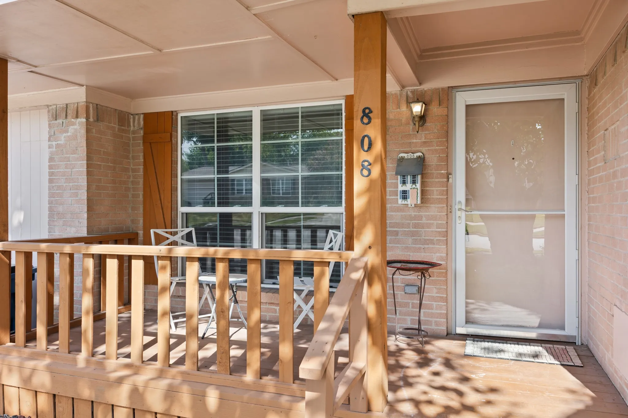 Single Family Residence For Rent in Rockwall County , 808 Jackson Street, Rockwall, Texas 75087, 3 Bedroom, 2 Bathroom, Garage spaces, 1,468 Sqft, built in 1971, mls#21358984, Real Estate Agent in Rockwall, Homes For Rent in Rockwall county, Homes For Rent in Rockwall, Realtor in Rockwall Texas, Real Estate Brokerage Independent Realty Texas, Luminita Cordes Realtor