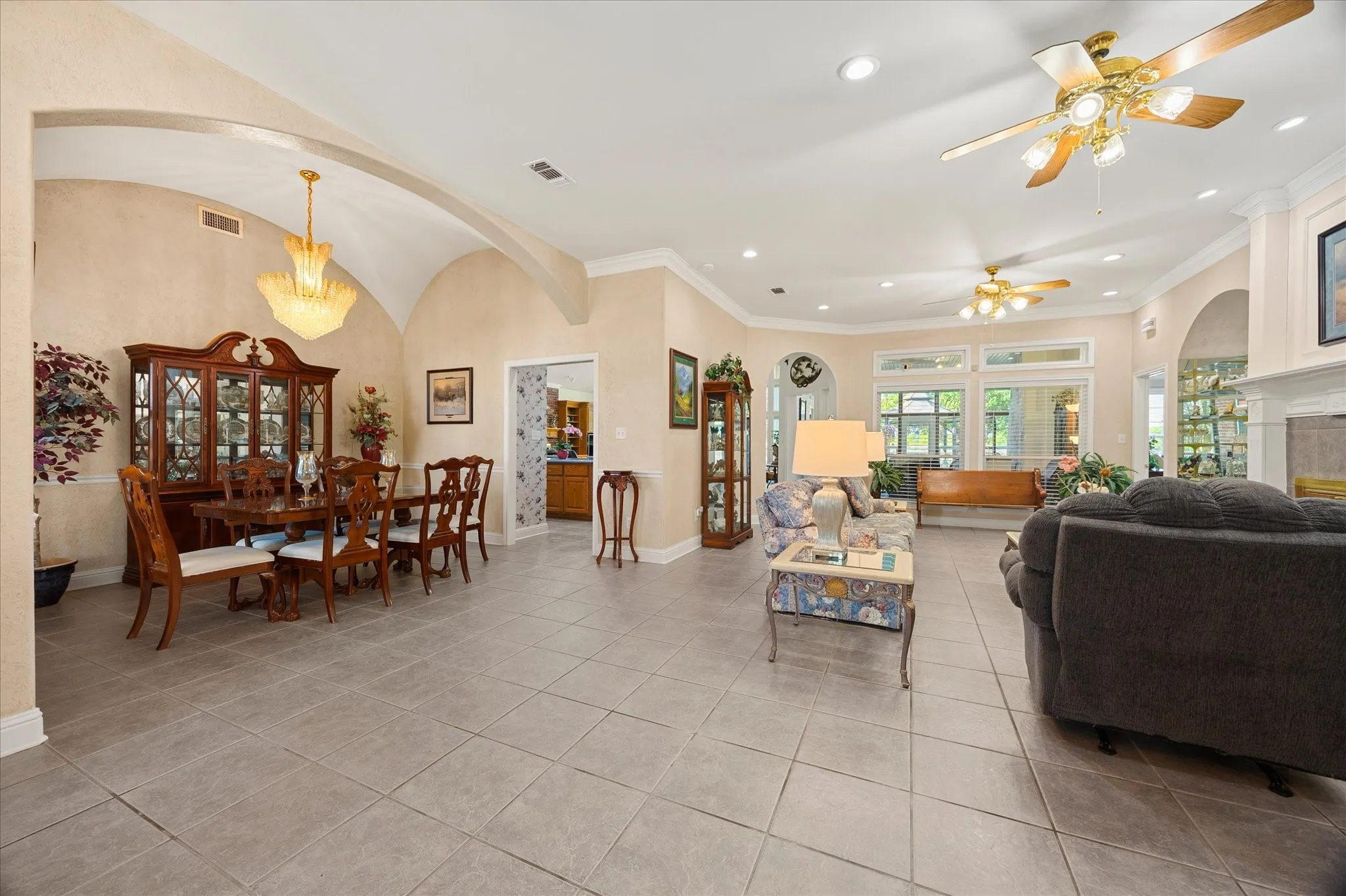 Single Family Residence For Sale in Rains County , 351 Rs County Road 3378, Emory, Texas 75440, 4 Bedroom, 3 Bathroom, 3 Garage spaces, 4,356 Sqft, built in 2006, mls#21359428, Real Estate Agent in Emory, Homes For Sale in Rains county, Homes For Sale in Emory, Realtor in Emory Texas, Real Estate Brokerage Independent Realty Texas, Luminita Cordes Realtor
