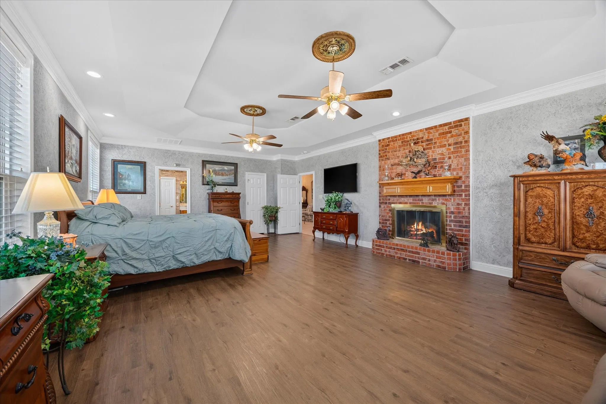 Single Family Residence For Sale in Rains County , 351 Rs County Road 3378, Emory, Texas 75440, 4 Bedroom, 3 Bathroom, 3 Garage spaces, 4,356 Sqft, built in 2006, mls#21359428, Real Estate Agent in Emory, Homes For Sale in Rains county, Homes For Sale in Emory, Realtor in Emory Texas, Real Estate Brokerage Independent Realty Texas, Luminita Cordes Realtor