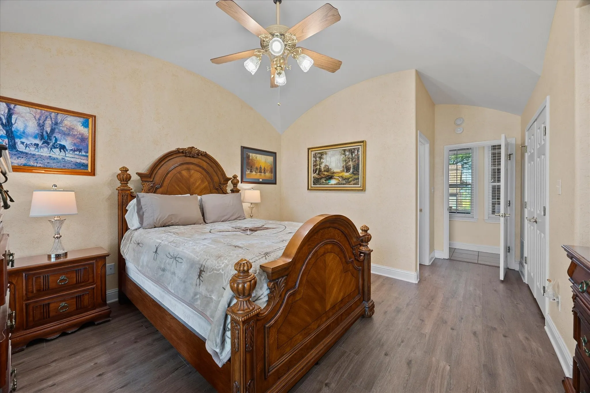 Single Family Residence For Sale in Rains County , 351 Rs County Road 3378, Emory, Texas 75440, 4 Bedroom, 3 Bathroom, 3 Garage spaces, 4,356 Sqft, built in 2006, mls#21359428, Real Estate Agent in Emory, Homes For Sale in Rains county, Homes For Sale in Emory, Realtor in Emory Texas, Real Estate Brokerage Independent Realty Texas, Luminita Cordes Realtor