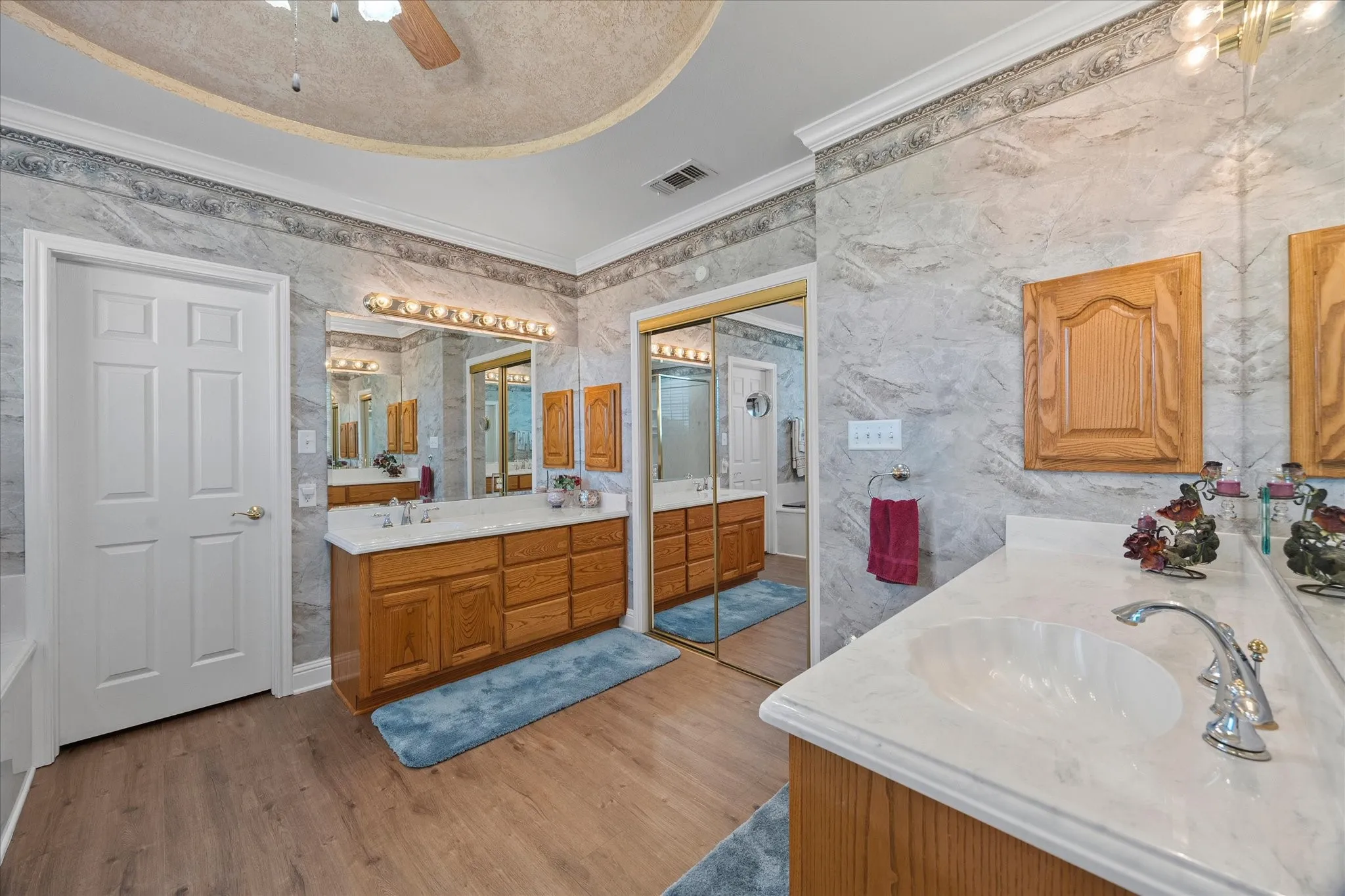 Single Family Residence For Sale in Rains County , 351 Rs County Road 3378, Emory, Texas 75440, 4 Bedroom, 3 Bathroom, 3 Garage spaces, 4,356 Sqft, built in 2006, mls#21359428, Real Estate Agent in Emory, Homes For Sale in Rains county, Homes For Sale in Emory, Realtor in Emory Texas, Real Estate Brokerage Independent Realty Texas, Luminita Cordes Realtor