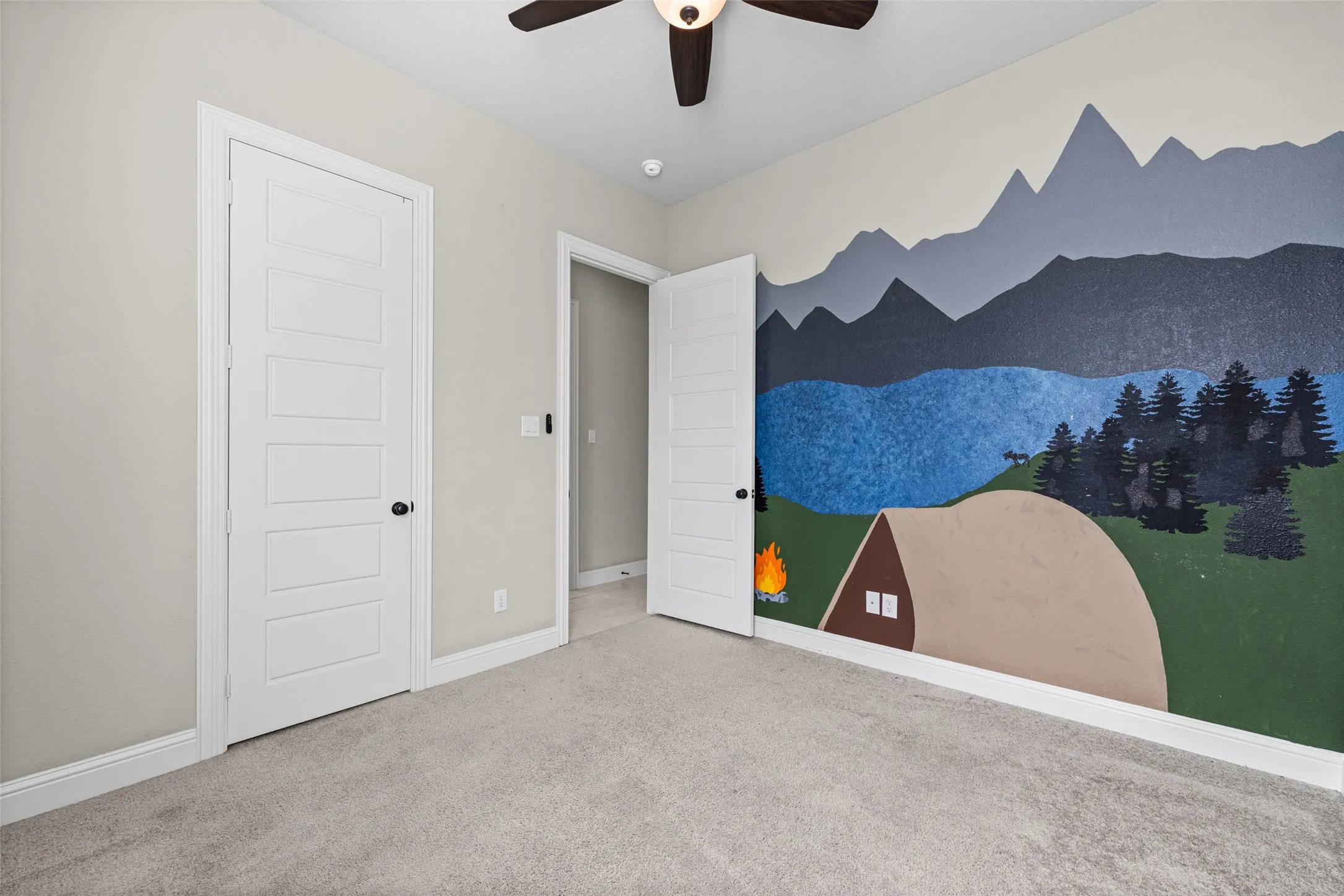 Bedroom #2 has a super cute mountain scene!