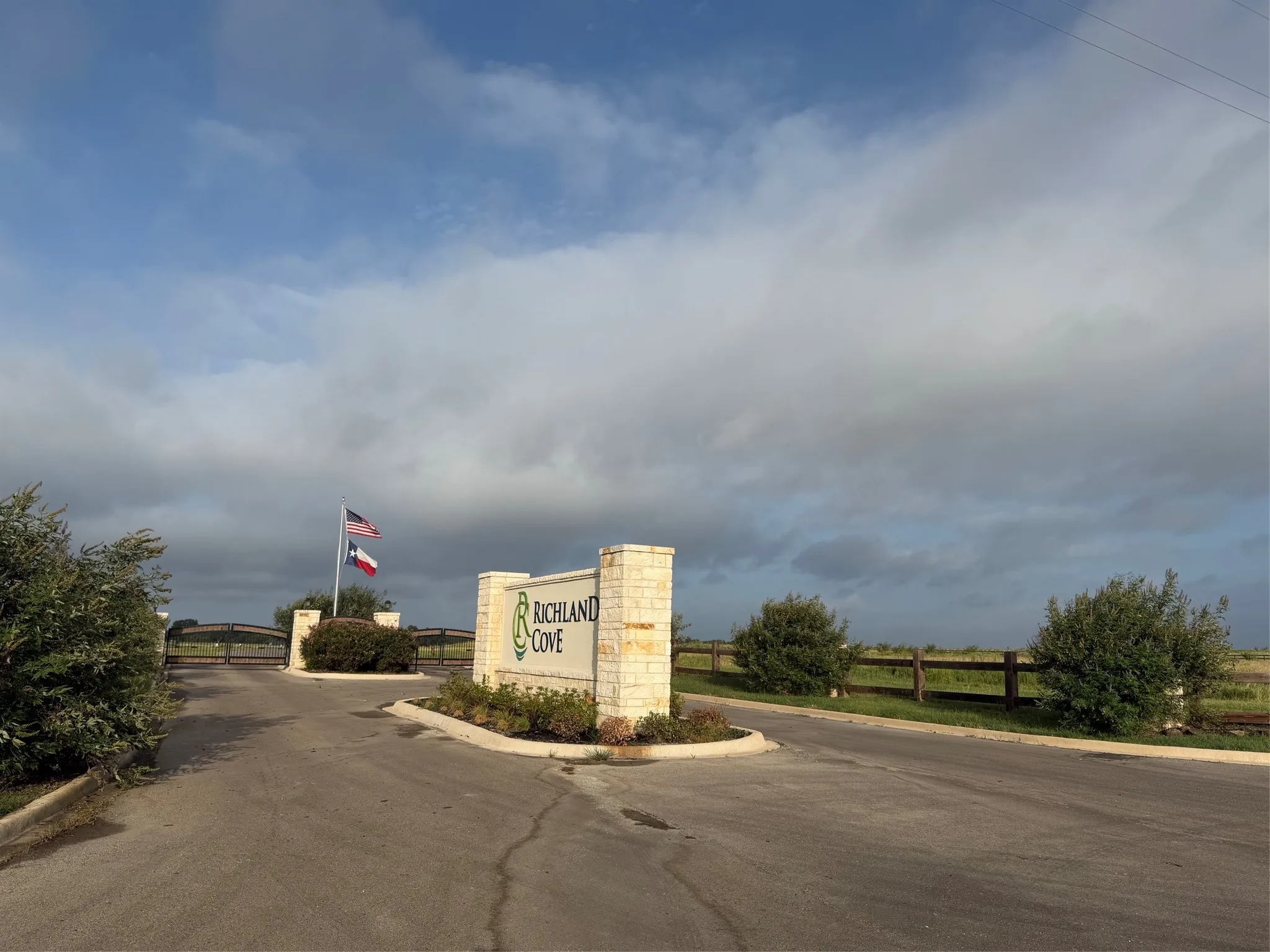 Unimproved Land For Sale in Navarro County , Lot 58 Kayak Cove, Corsicana, Texas 75109, 0, 0, Garage spaces, 0 Sqft, built in 0, Price $400,000, mls#21359509, Real Estate Agent in Corsicana, Homes For Sale in Navarro county, Homes For Sale in Corsicana, Realtor in Corsicana Texas, Real Estate Brokerage Independent Realty Texas, Luminita Cordes Realtor