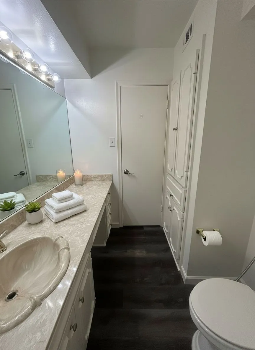 Virtually Staged 2nd Bathroom