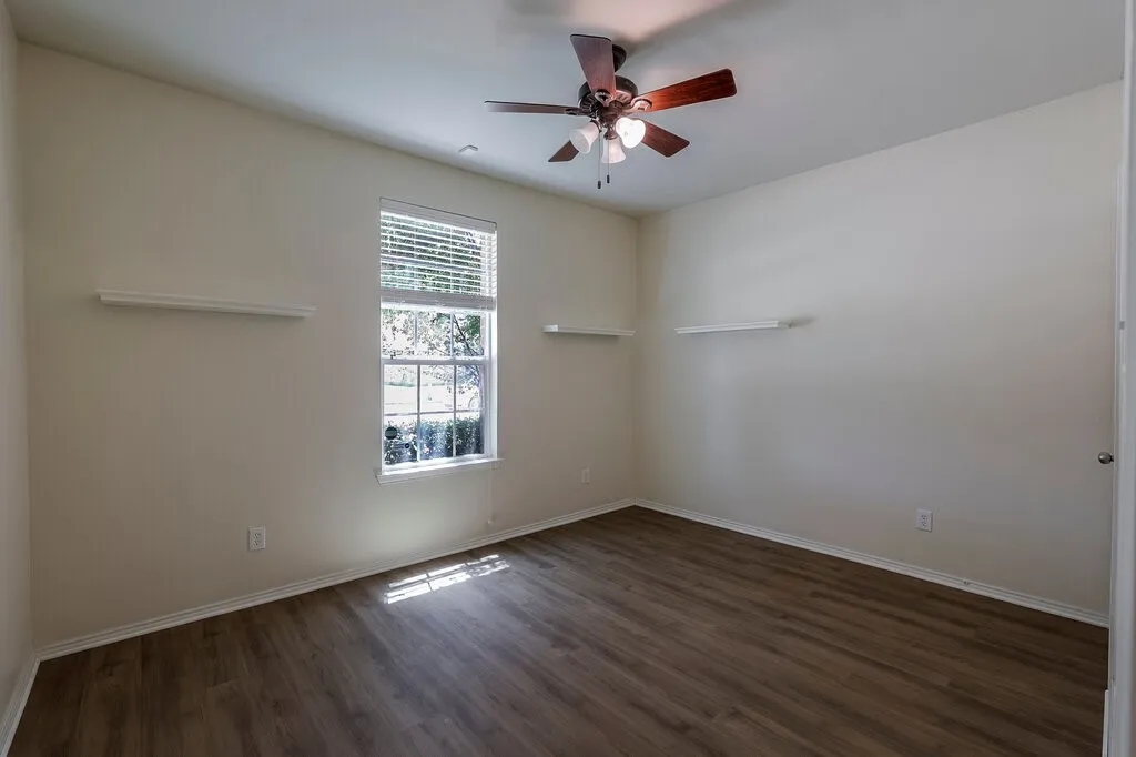 Single Family Residence For Sale in Tarrant County , 807 Bastrop Drive, Arlington, Texas 76002, 3 Bedroom, 2 Bathroom, 2 Garage spaces, 1,661 Sqft, built in 2012, mls#21358916, Real Estate Agent in Arlington, Homes For Sale in Tarrant county, Homes For Sale in Arlington, Realtor in Arlington Texas, Real Estate Brokerage Independent Realty Texas, Luminita Cordes Realtor